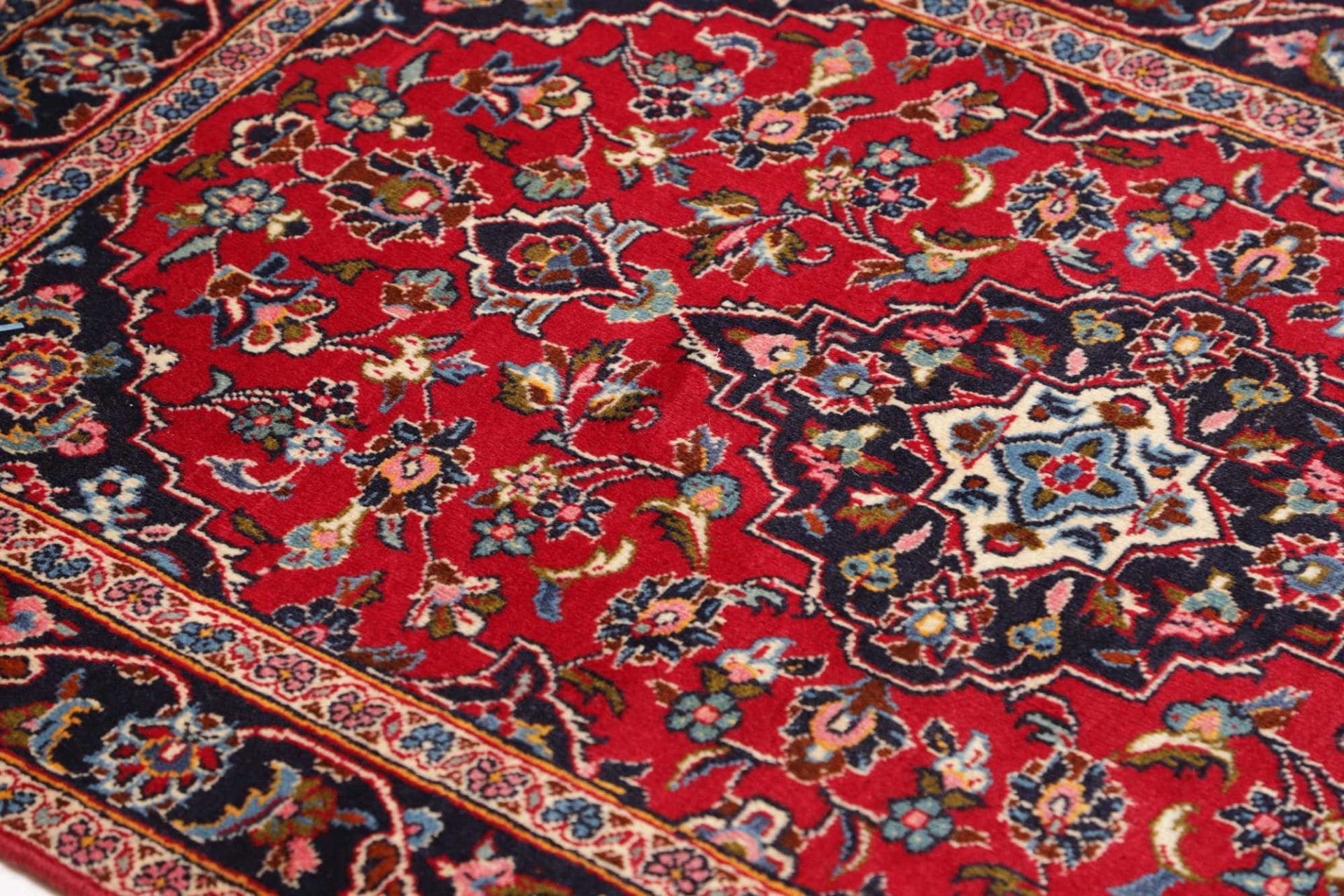 Handgeknüpfter Kashan Perserteppich, 101 × 150 cm, Wolle