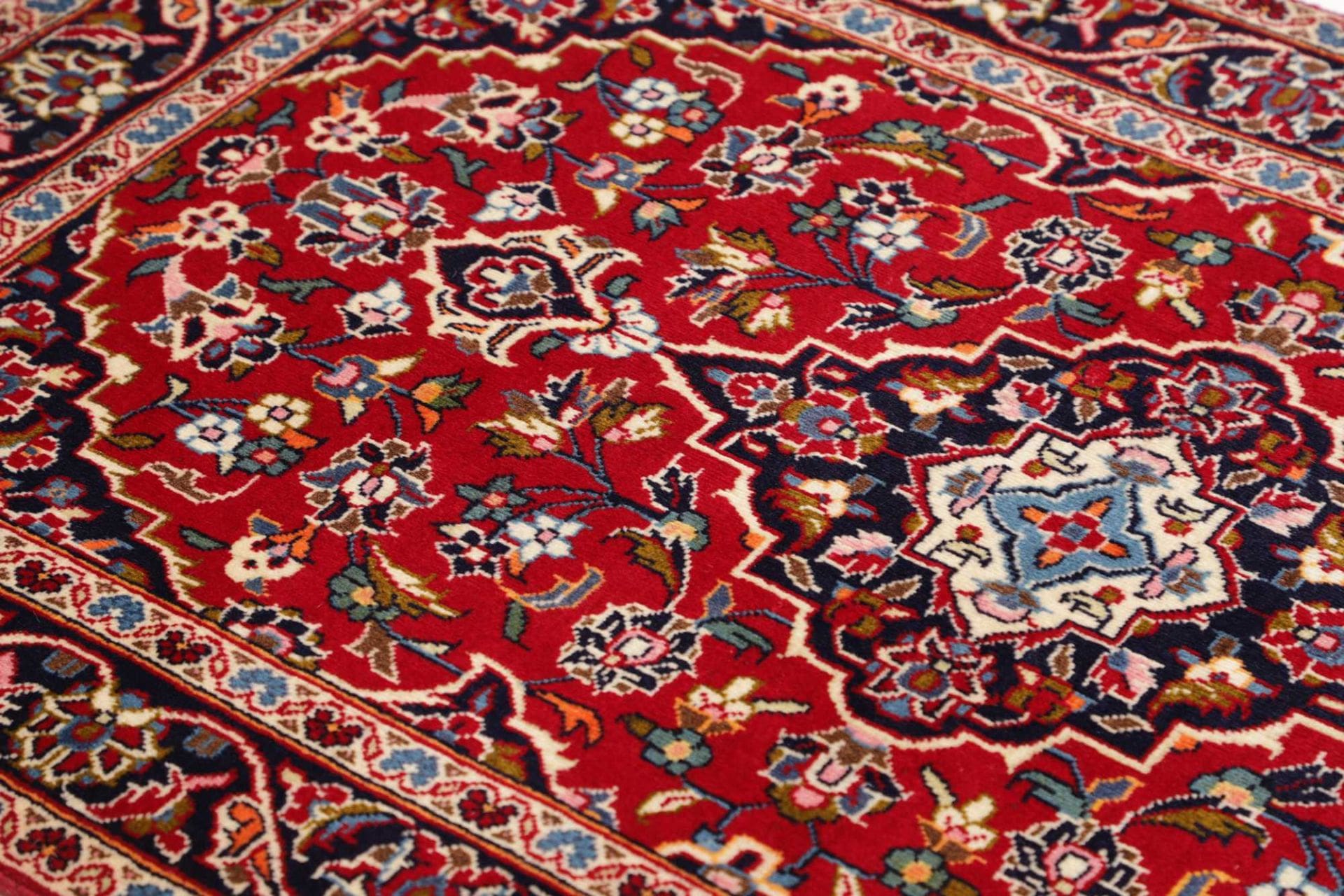 Kashan Perserteppich 101 × 152 cm aus Wolle, handgeknüpft