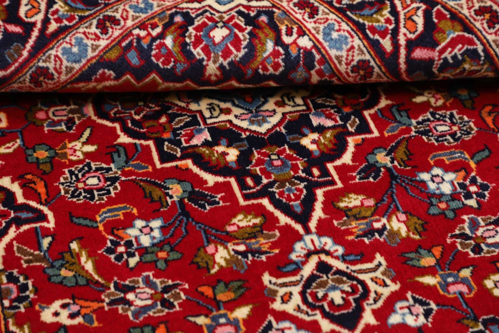Kashan Perserteppich 101 × 152 cm aus Wolle, handgeknüpft