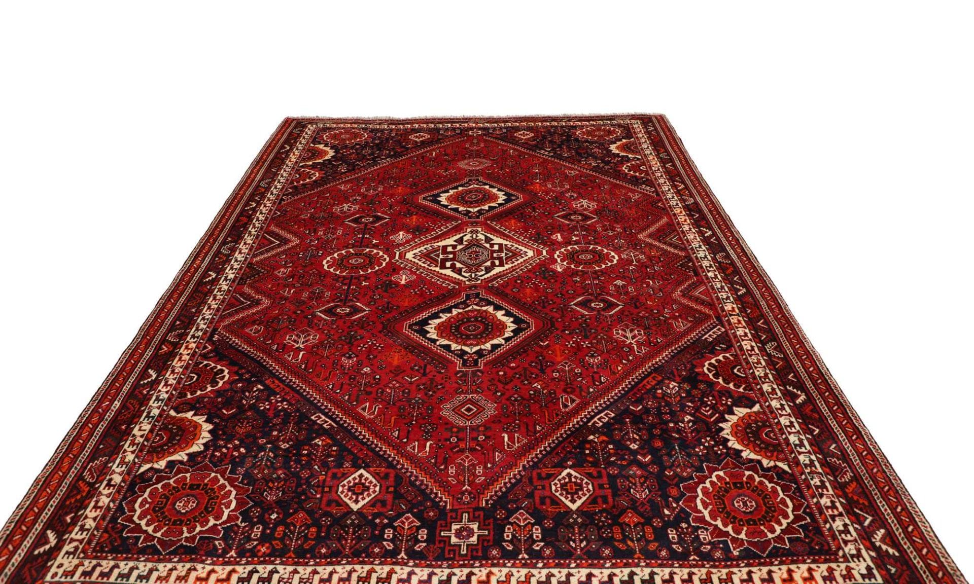 Handgeknüpfter Shiraz Perserteppich 226 × 330 cm