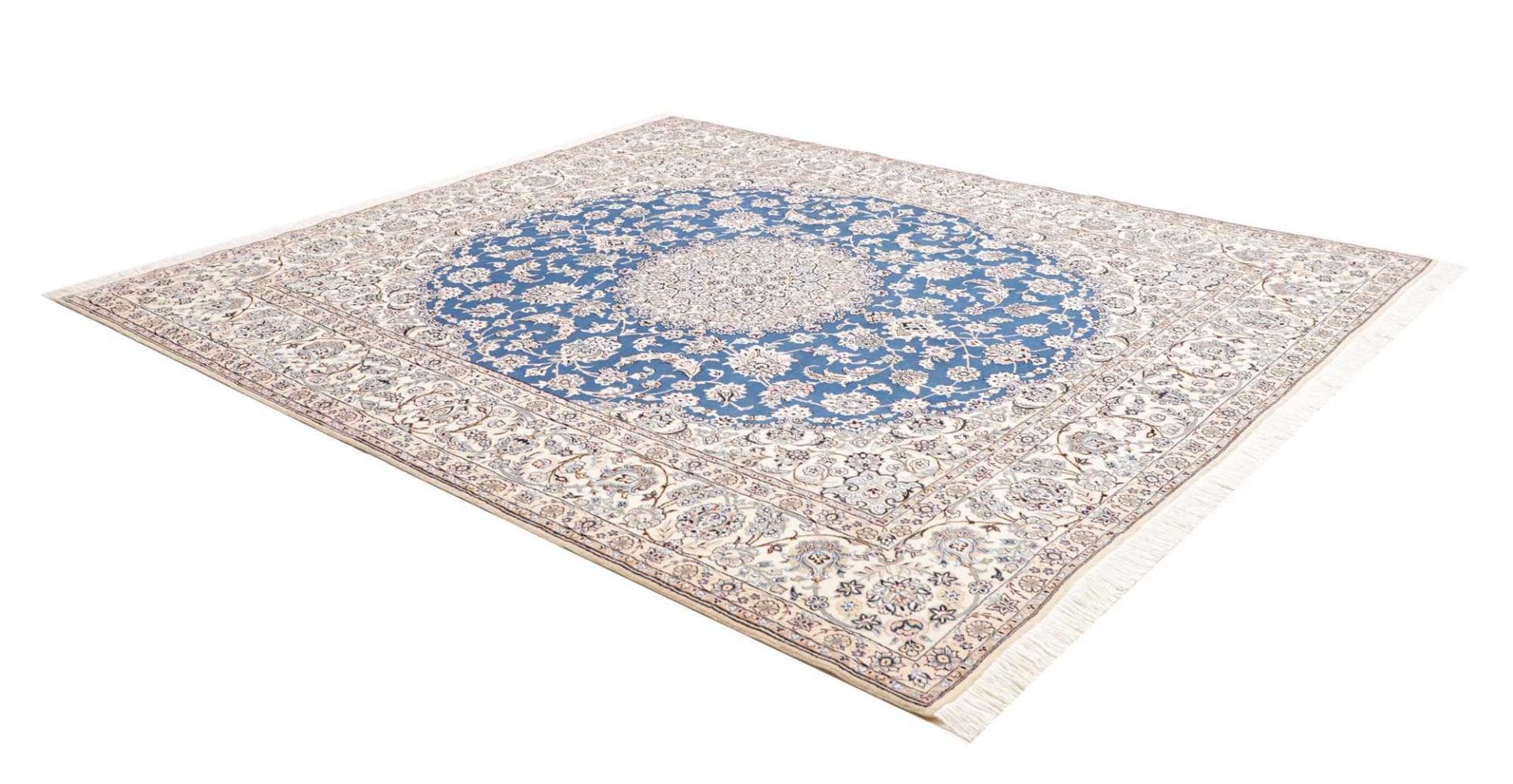 exklusiver-nain-teppich-254-x-291cm-florale-muster-handgeknupft-2 Handgeknüpfter Nain Perserteppich, 254 × 291 cm, Wolle