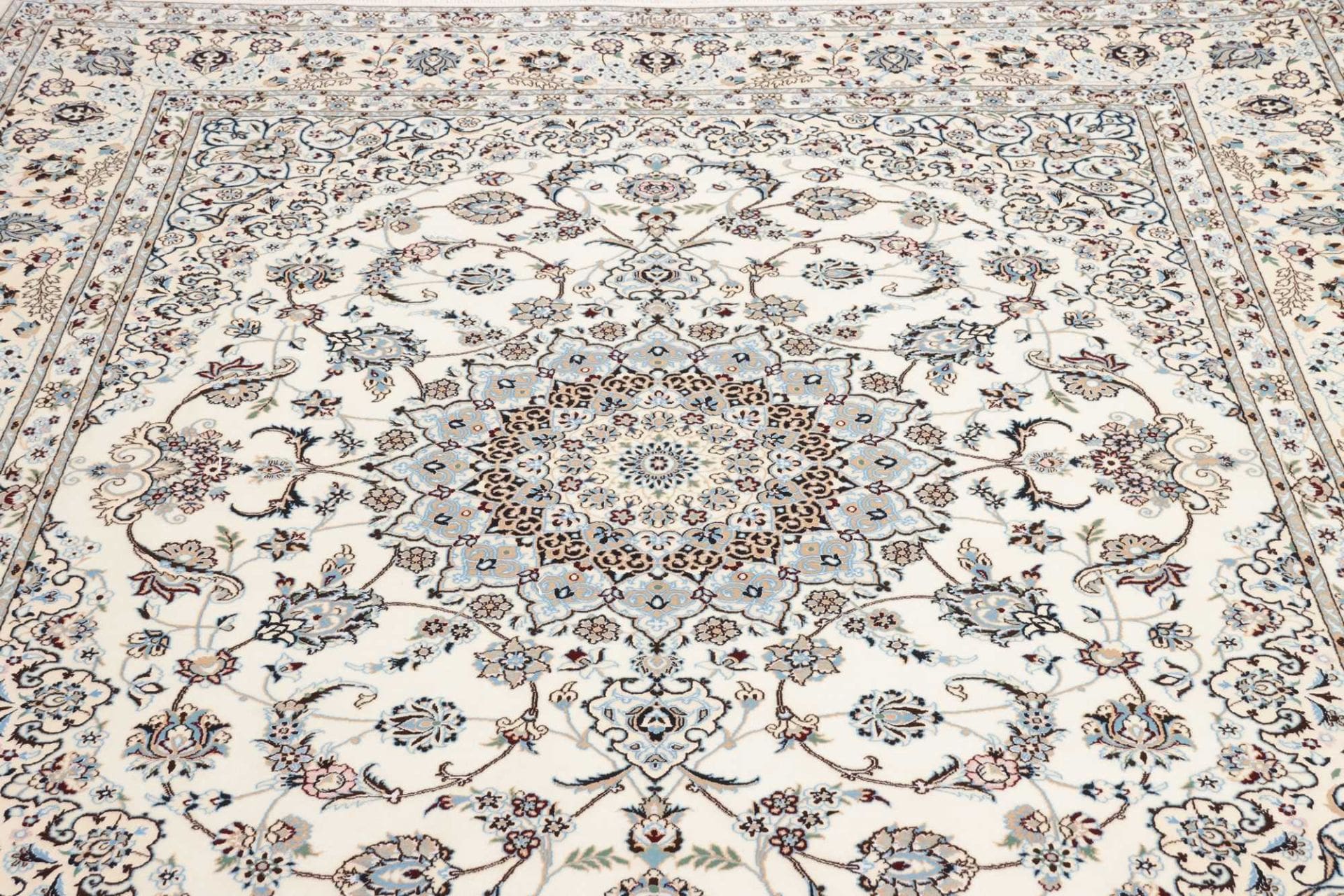 nain-teppich-6la-213-x-251-cm-handgeknupft-exklusives-design-7 Nain Perserteppich 213 × 251 cm aus Wolle, handgeknüpft
