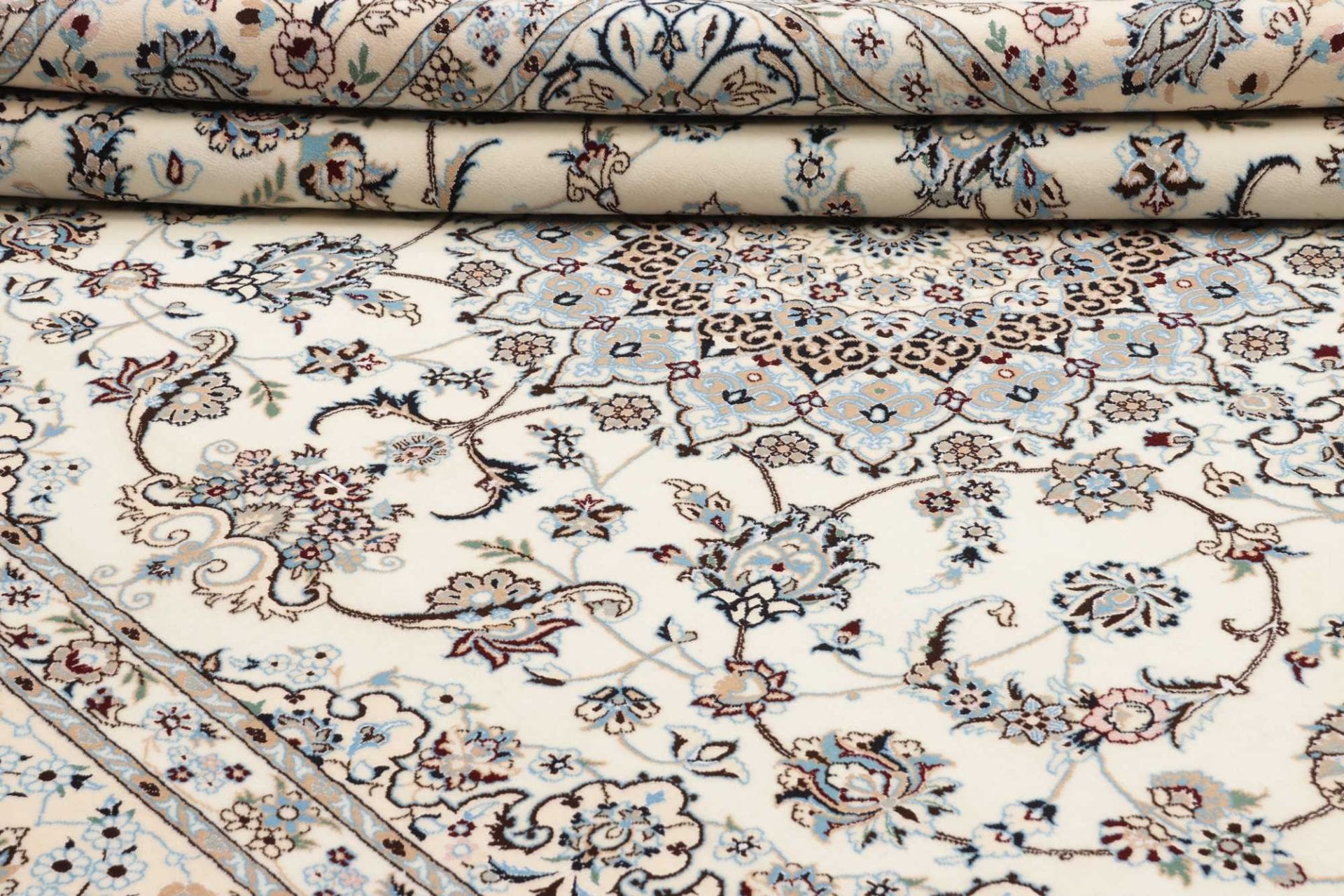 nain-teppich-6la-213-x-251-cm-handgeknupft-exklusives-design-9 Nain Perserteppich 213 × 251 cm aus Wolle, handgeknüpft