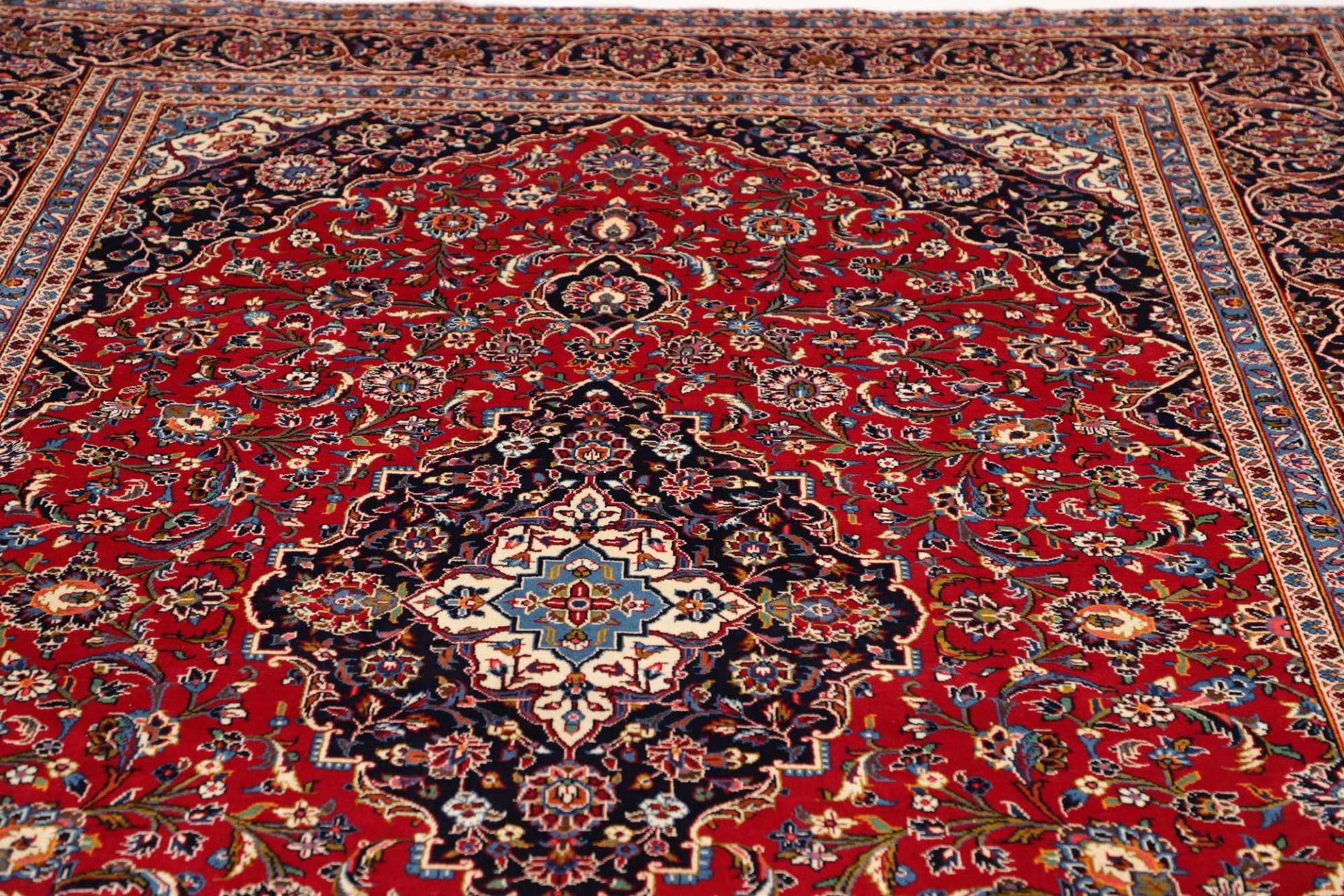 Kashan Perserteppich aus Iran, 248 × 387 cm