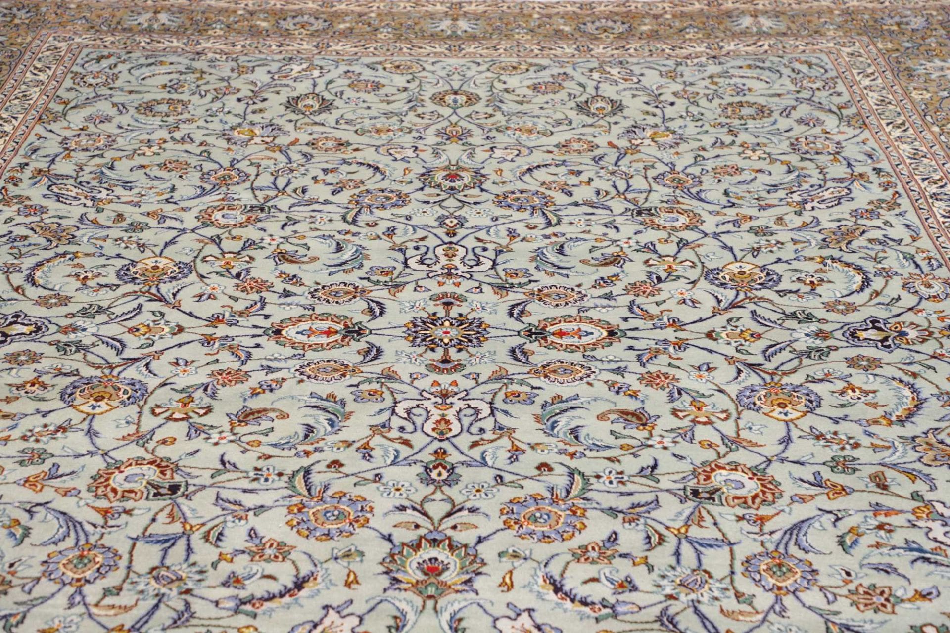 Kashan Perserteppich aus Iran, 306 × 410 cm