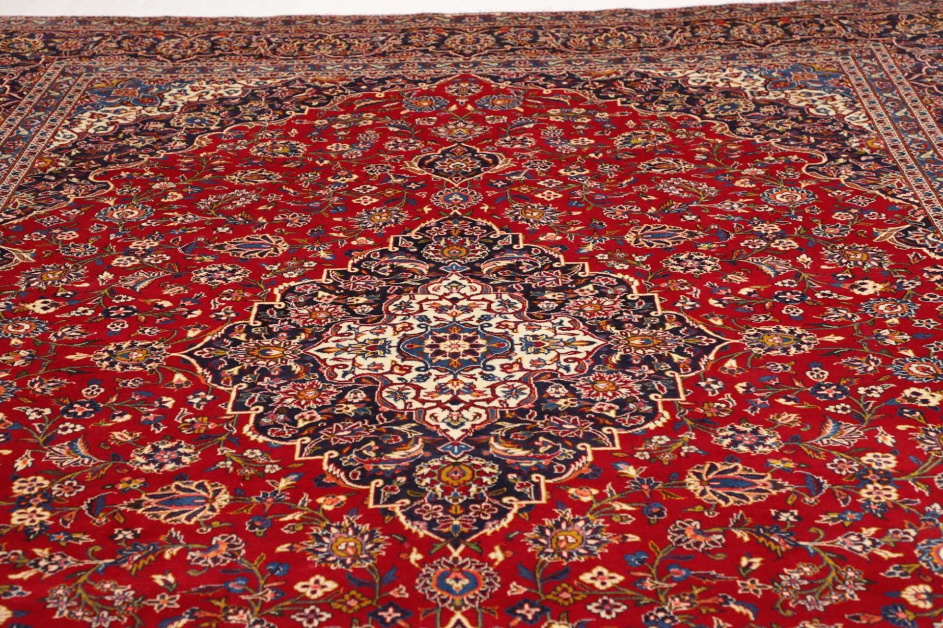 Handgeknüpfter Kashan Perserteppich 299 × 400 cm
