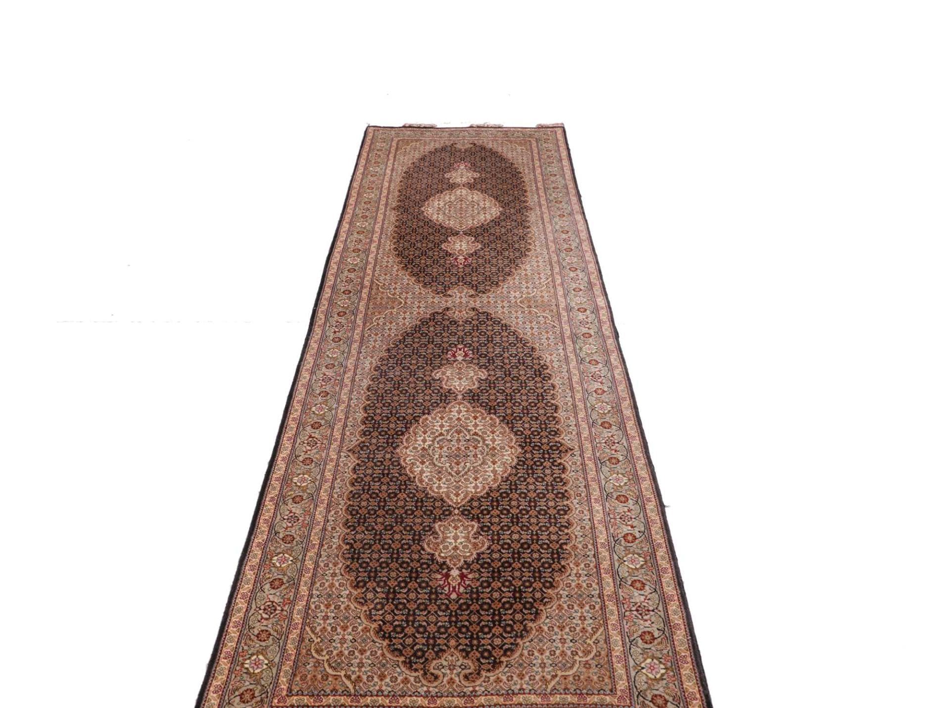 Täbriz Perserteppich aus Iran, 84 × 299 cm