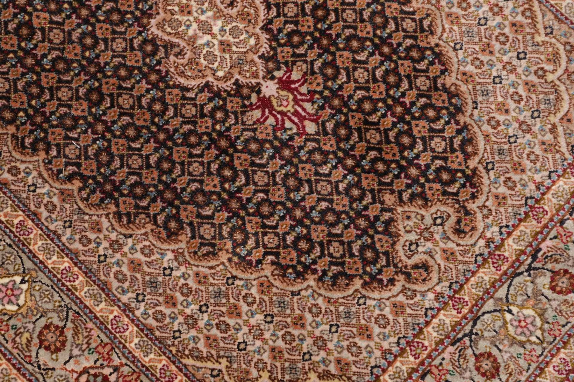 Täbriz Perserteppich aus Iran, 84 × 299 cm