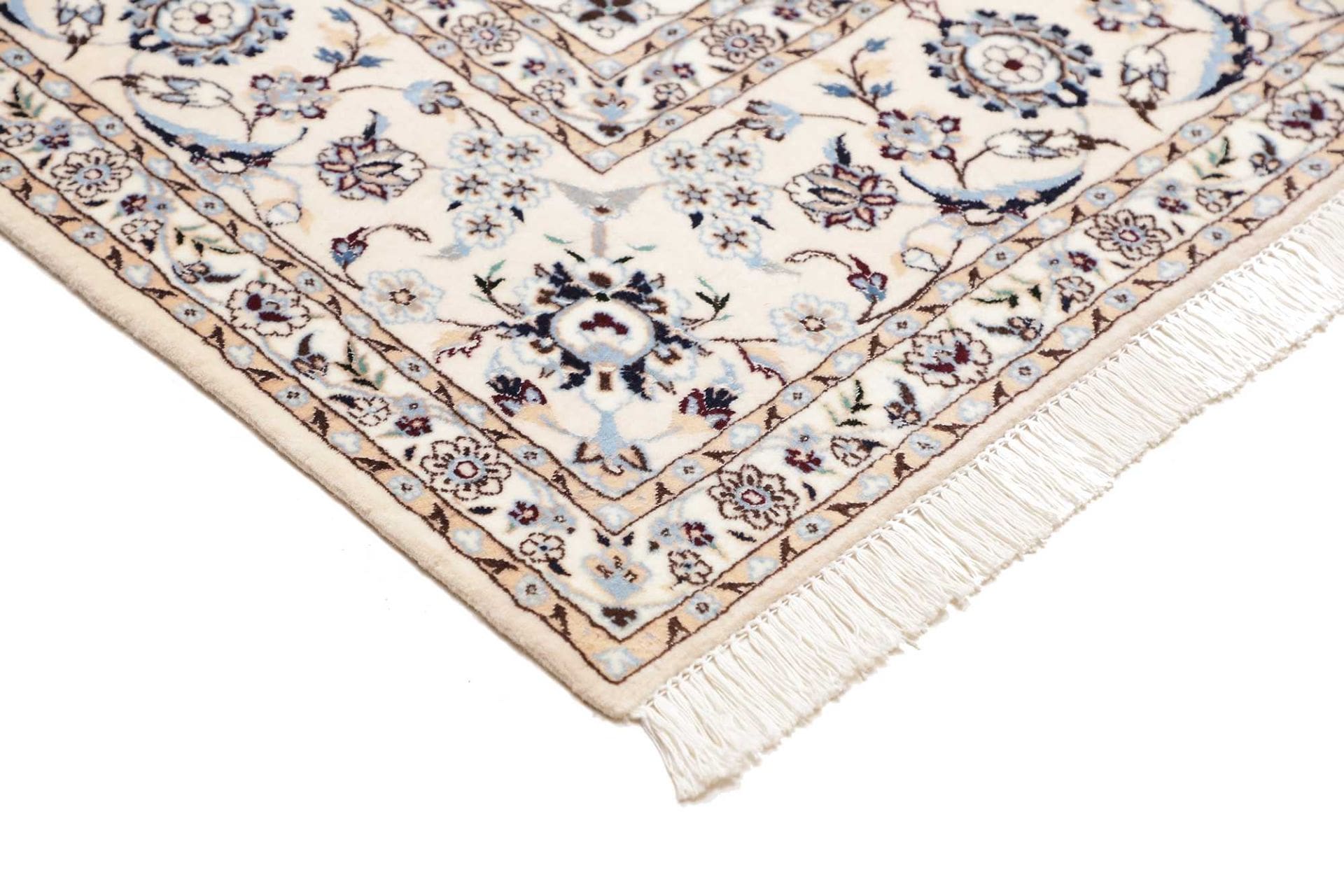 Nain Perserteppich aus Iran, 208 × 259 cm
