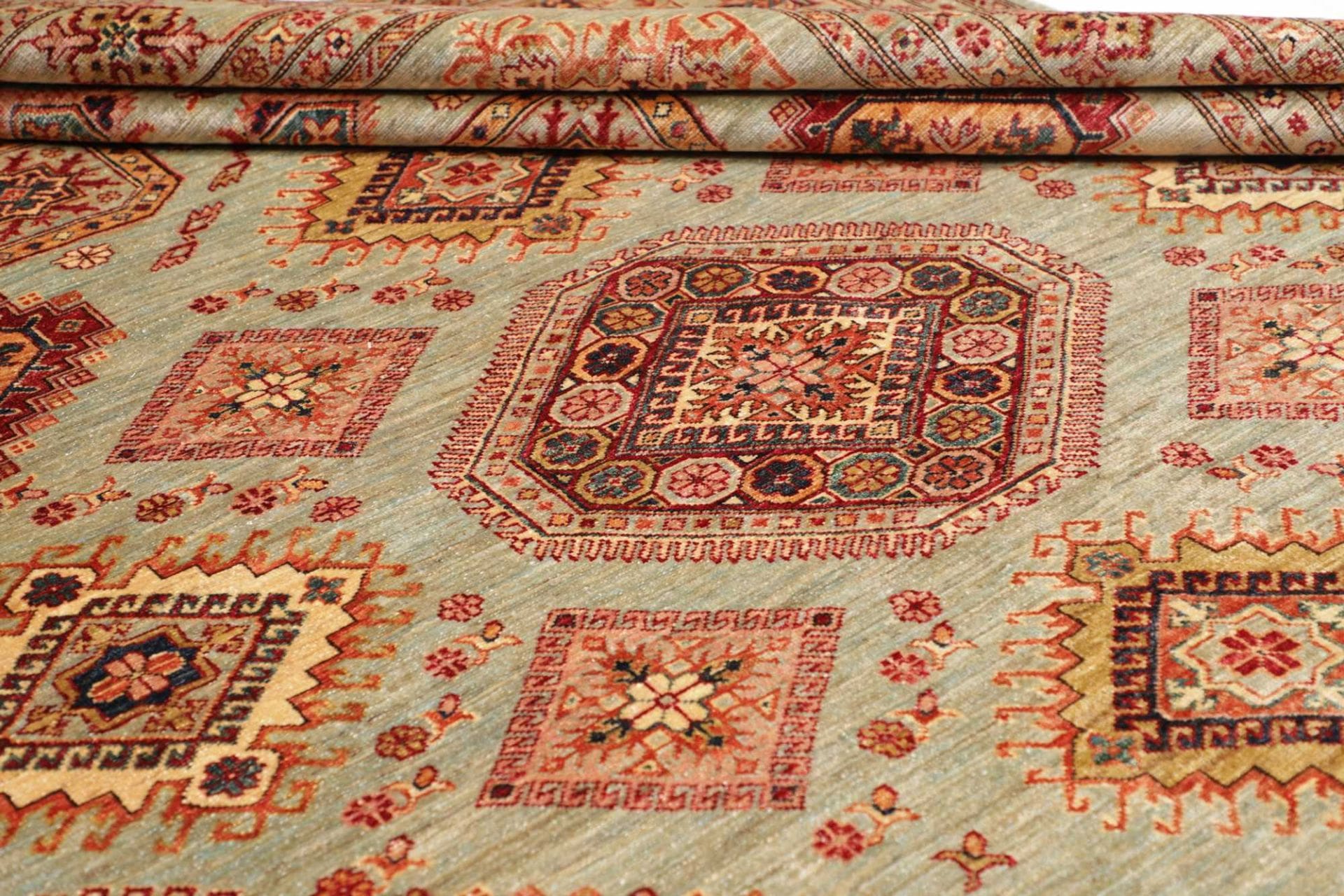kazak-teppich-253-x-310cm-handgeknupft-geometrisches-muster-9 Kazak Orientteppich aus Pakistan, 253 × 310 cm