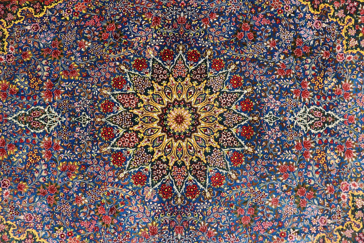 exklusiver-seidenteppich-ghom-blau-202x136-cm-naturfarben-handgeknupft-7 Handgeknüpfter Ghom Perserteppich, Wolle