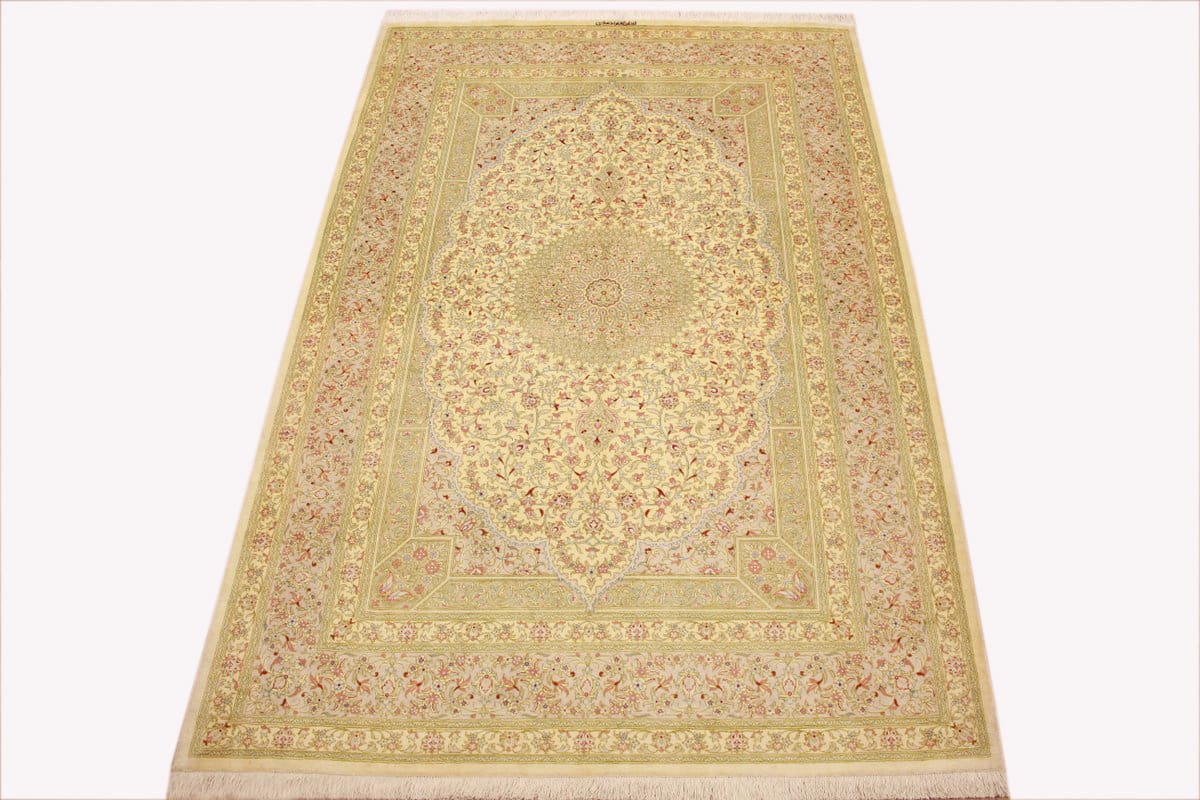 Perser Teppich Ghom Seidenteppich 200×133 cm Beige, handgeknüpft
