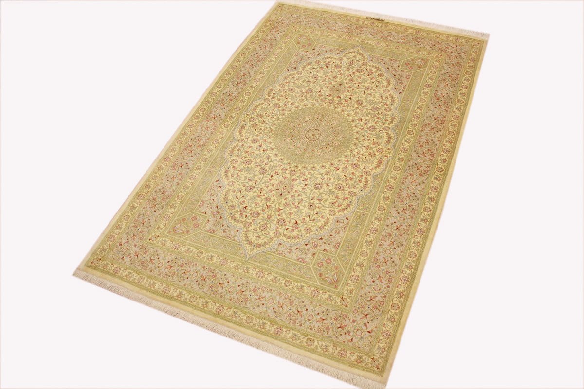 Perser Teppich Ghom Seidenteppich 200×133 cm Beige, handgeknüpft