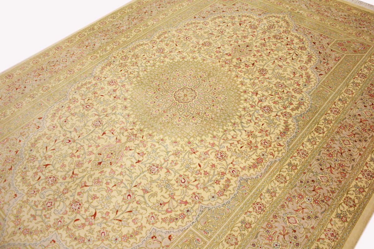 Perser Teppich Ghom Seidenteppich 200×133 cm Beige, handgeknüpft