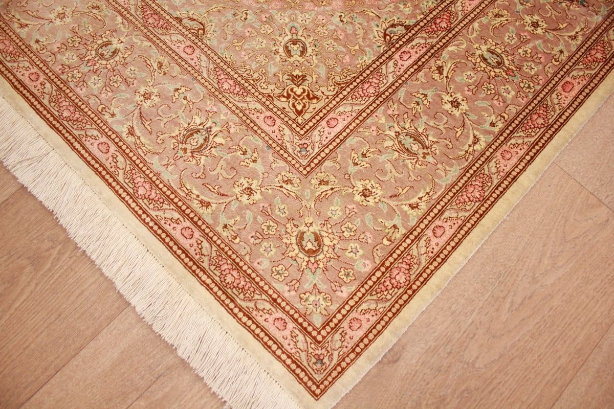 Ghom Seidenteppich 195×135 cm Beige, feingliedrig, handgeknüpft