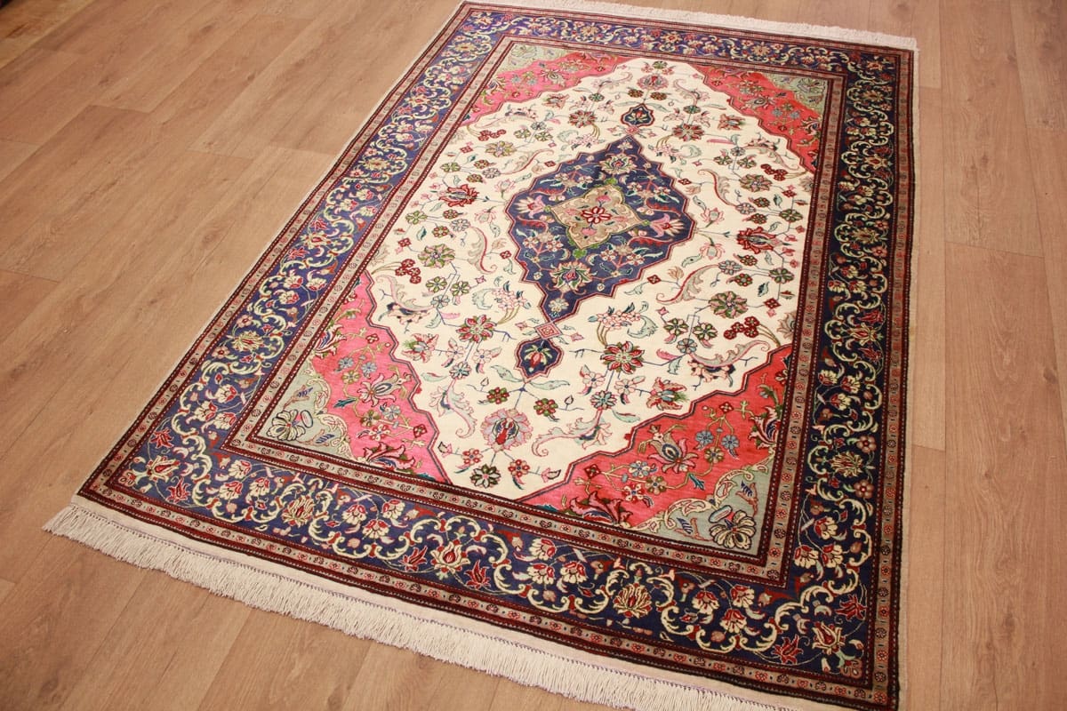 Perser Teppich Ghom Seidenteppich 192×136 cm Beige, handgeknüpft