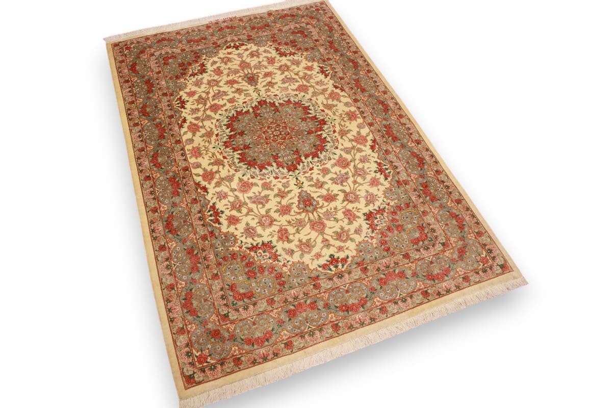 Ghom Seidenteppich 156×99 cm Beige, Naturfarben, handgeknüpft