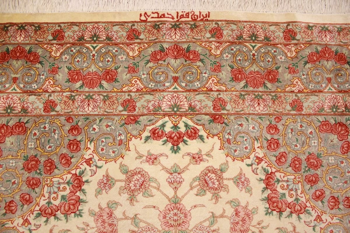 Ghom Seidenteppich 156×99 cm Beige, Naturfarben, handgeknüpft