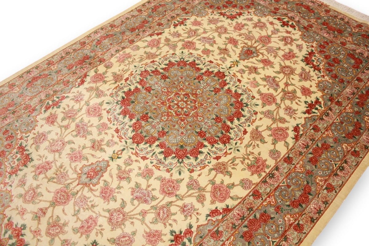 Ghom Seidenteppich 156×99 cm Beige, Naturfarben, handgeknüpft