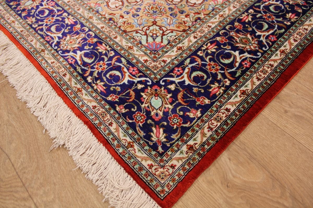 seidenteppich-ghom-160x109-cm-beige-harmonische-naturfarben-handgeknupft-4 Handgeknüpfter Ghom Perserteppich, Seide