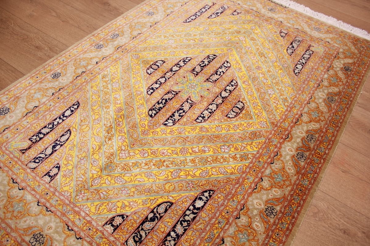 ghom-seidenteppich-149x99-cm-gold-harmonische-naturfarben-handgeknupft-6 Ghom Seidenteppich 149×99 cm Gold, harmonische Naturfarben, handgeknüpft
