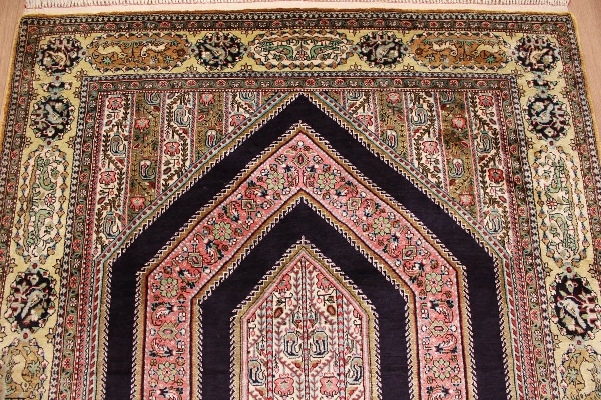 Alter Ghom Seidenteppich 170×114 cm, feine Muster, handgeknüpft