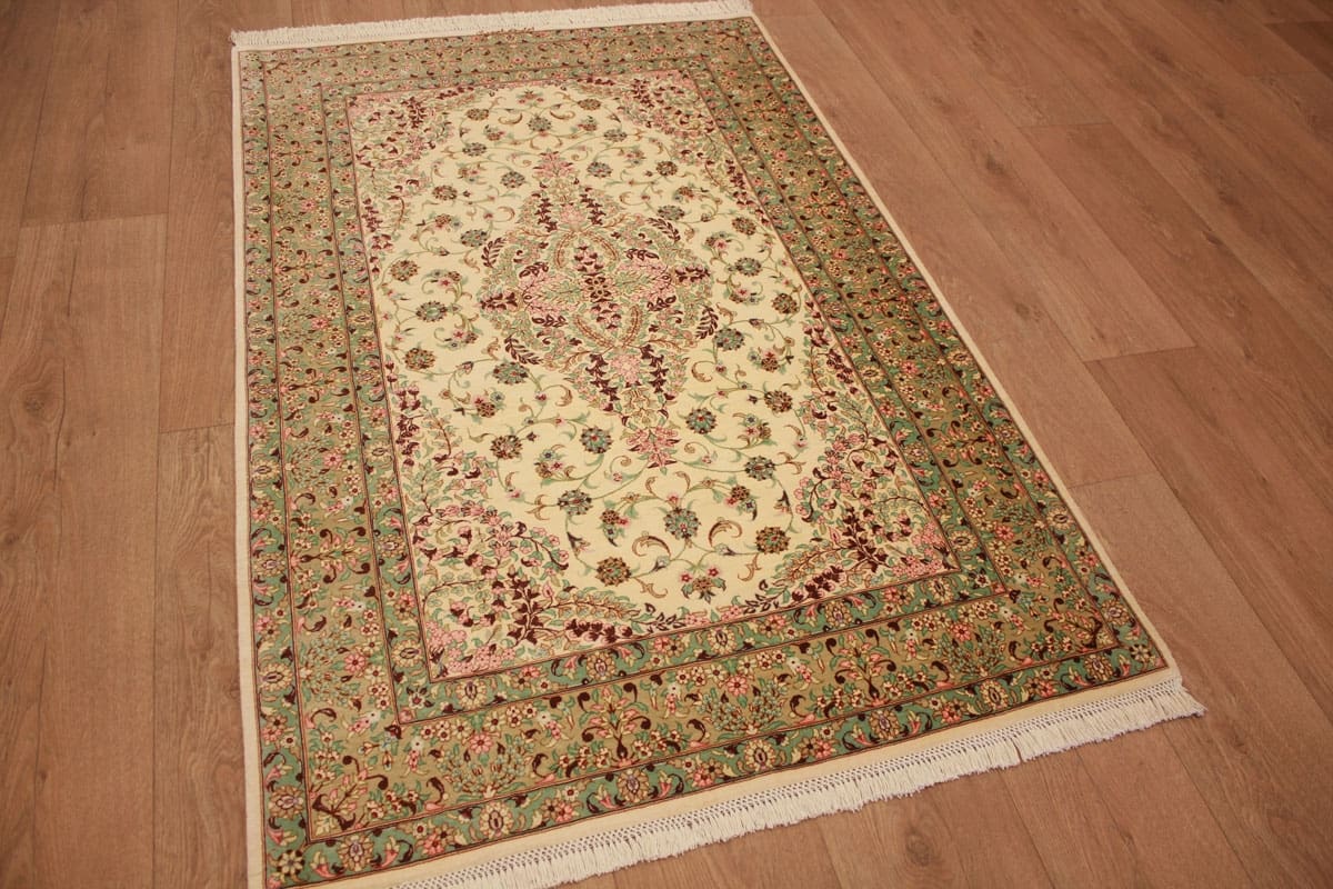 Perserteppich Ghom Seidenteppich „Ahmadi“ 150×99 cm Beige, handgeknüpft