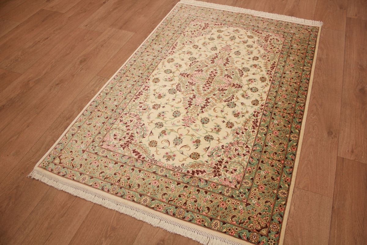 Perserteppich Ghom Seidenteppich „Ahmadi“ 150×99 cm Beige, handgeknüpft