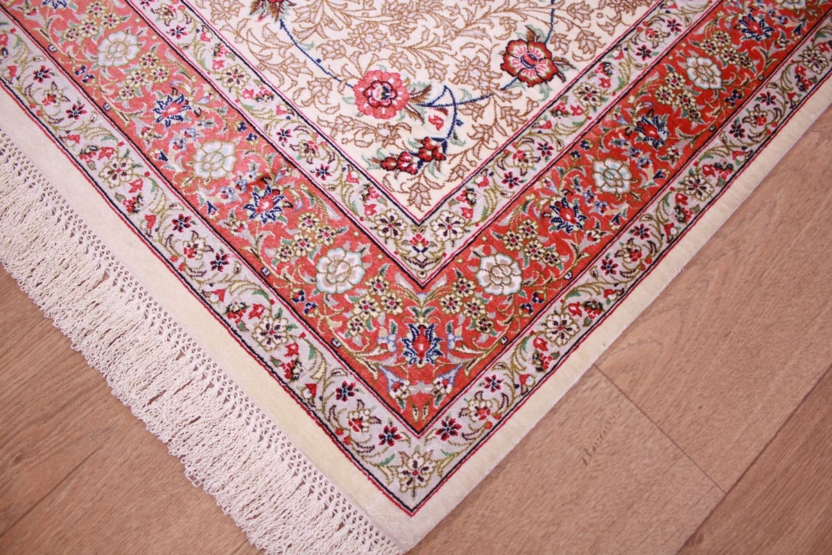 Perser Teppich Ghom Seidenteppich 120×81 cm Beige, handgeknüpft