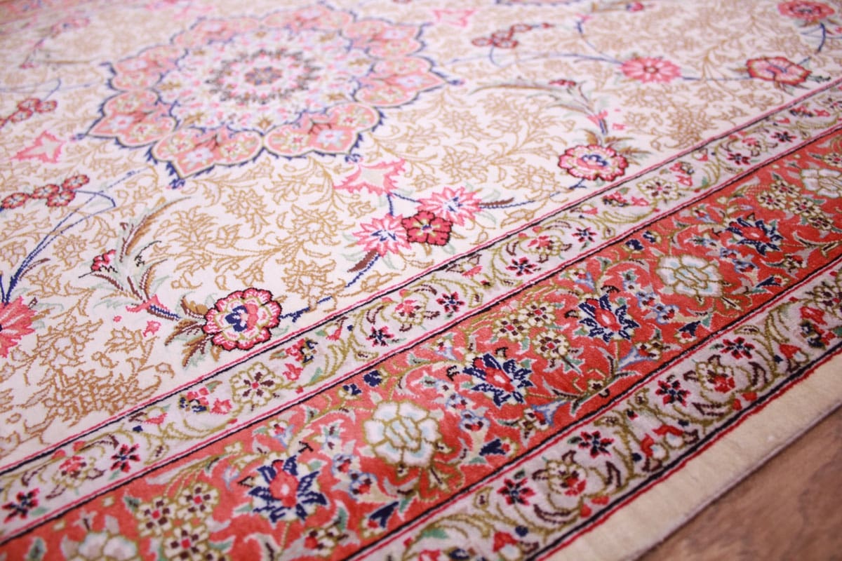 Perser Teppich Ghom Seidenteppich 120×81 cm Beige, handgeknüpft