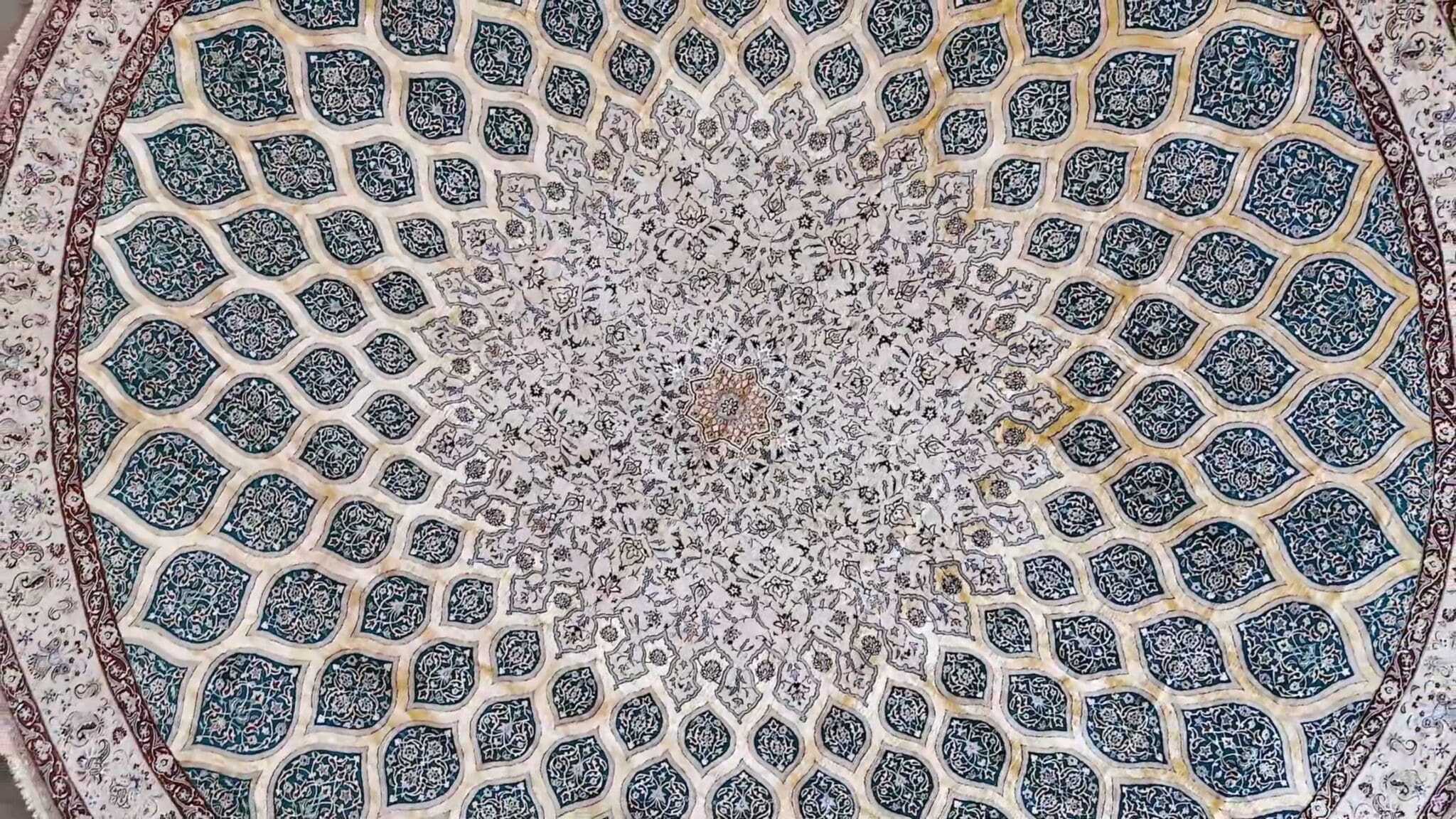 Nain Perserteppich 1000 × 1000 cm aus Seide, handgeknüpft