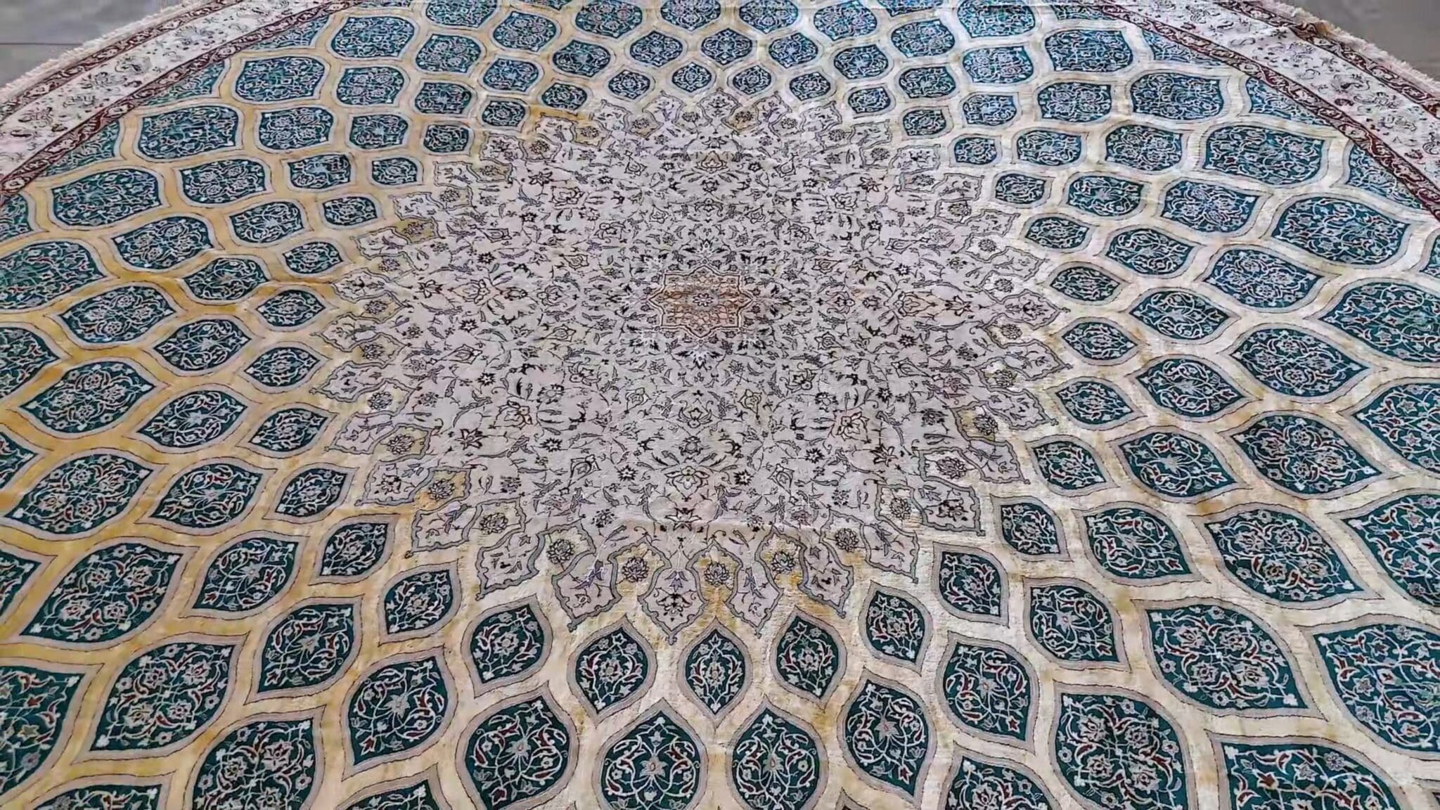 Nain Perserteppich 1000 × 1000 cm aus Seide, handgeknüpft