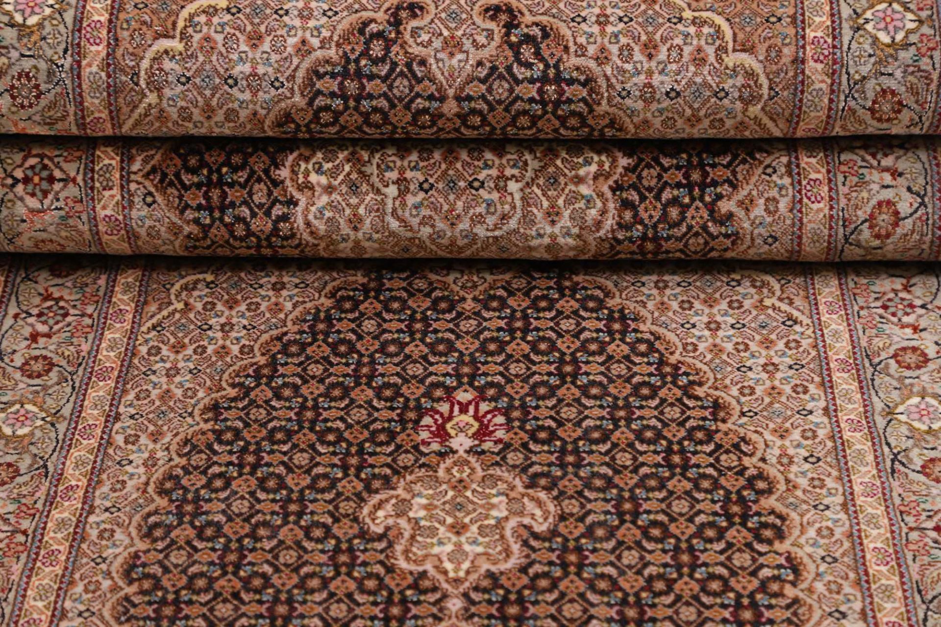 Täbriz Perserteppich aus Iran, 84 × 299 cm