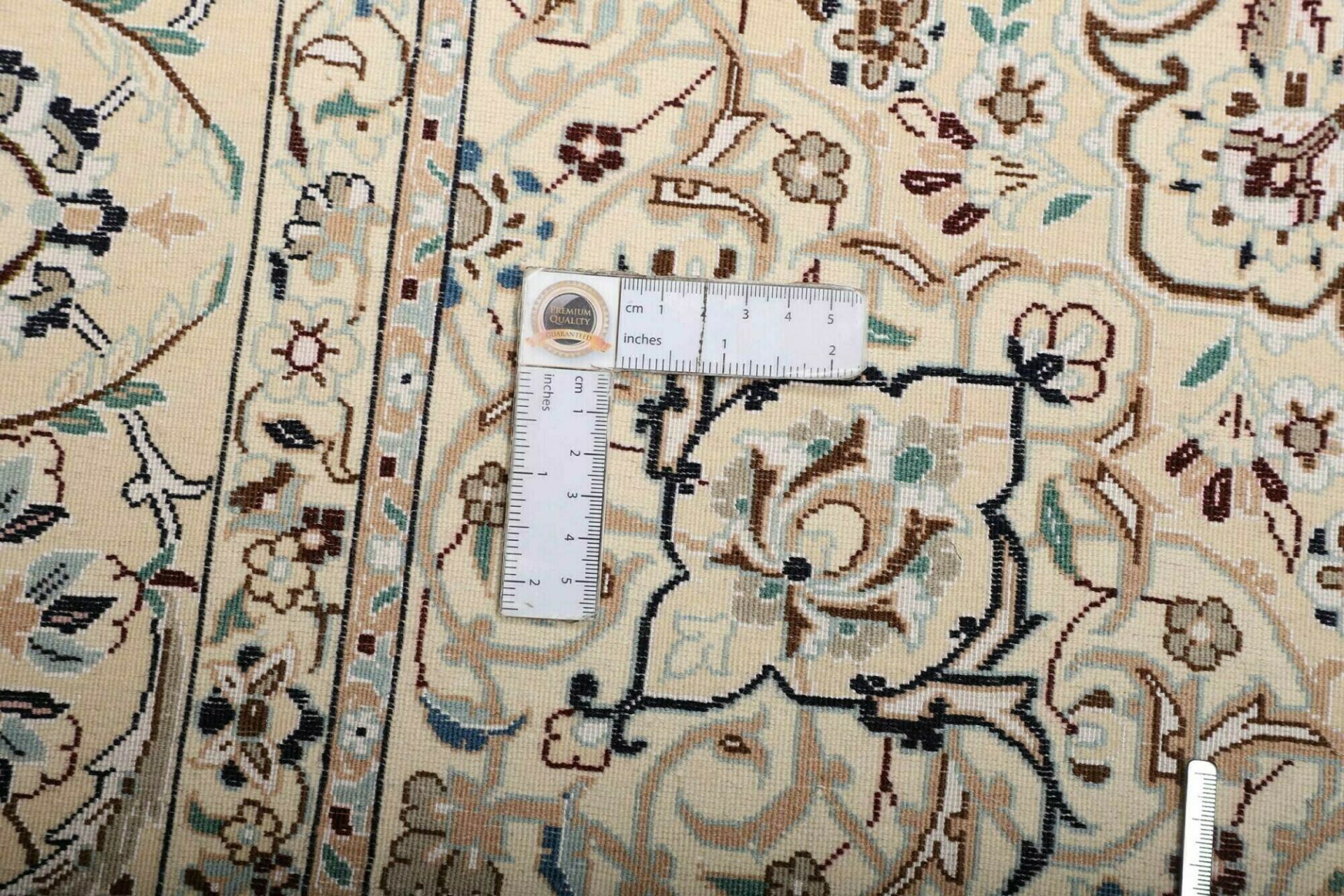 Nain Perserteppich aus Iran, 161 × 244 cm