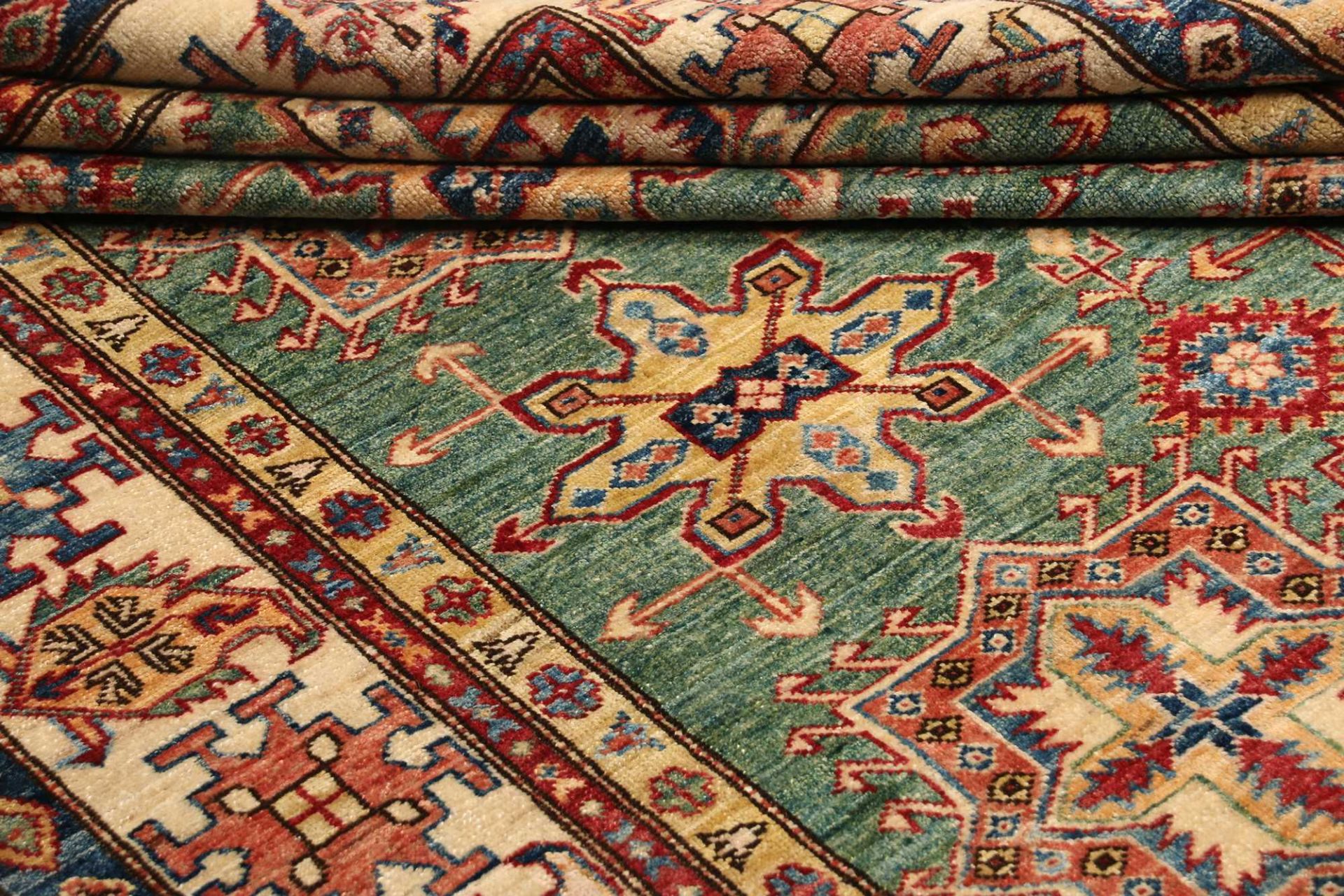 Kazak Orientteppich 210 × 306 cm aus Wolle, handgeknüpft