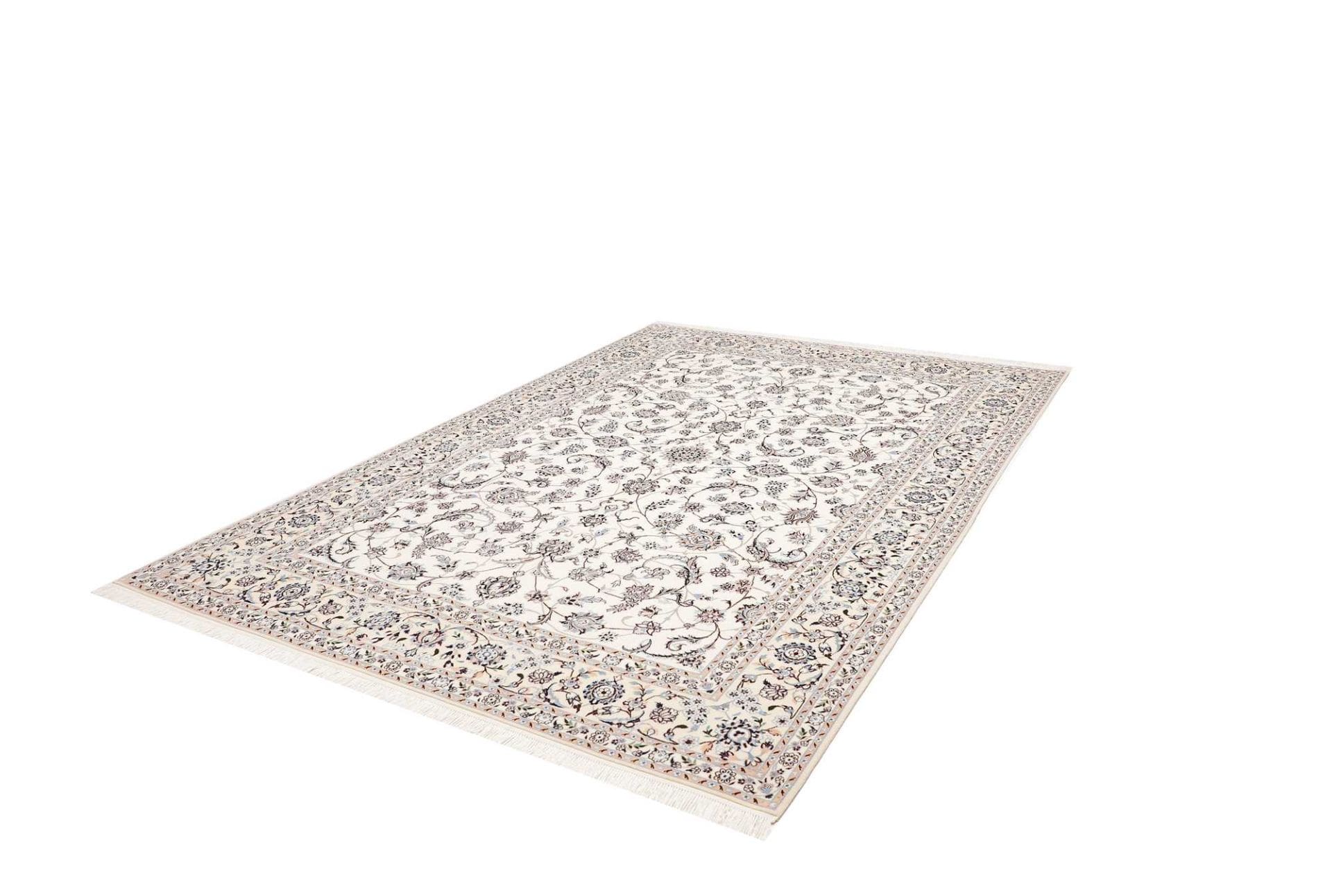 Nain Perserteppich aus Iran, 208 × 302 cm