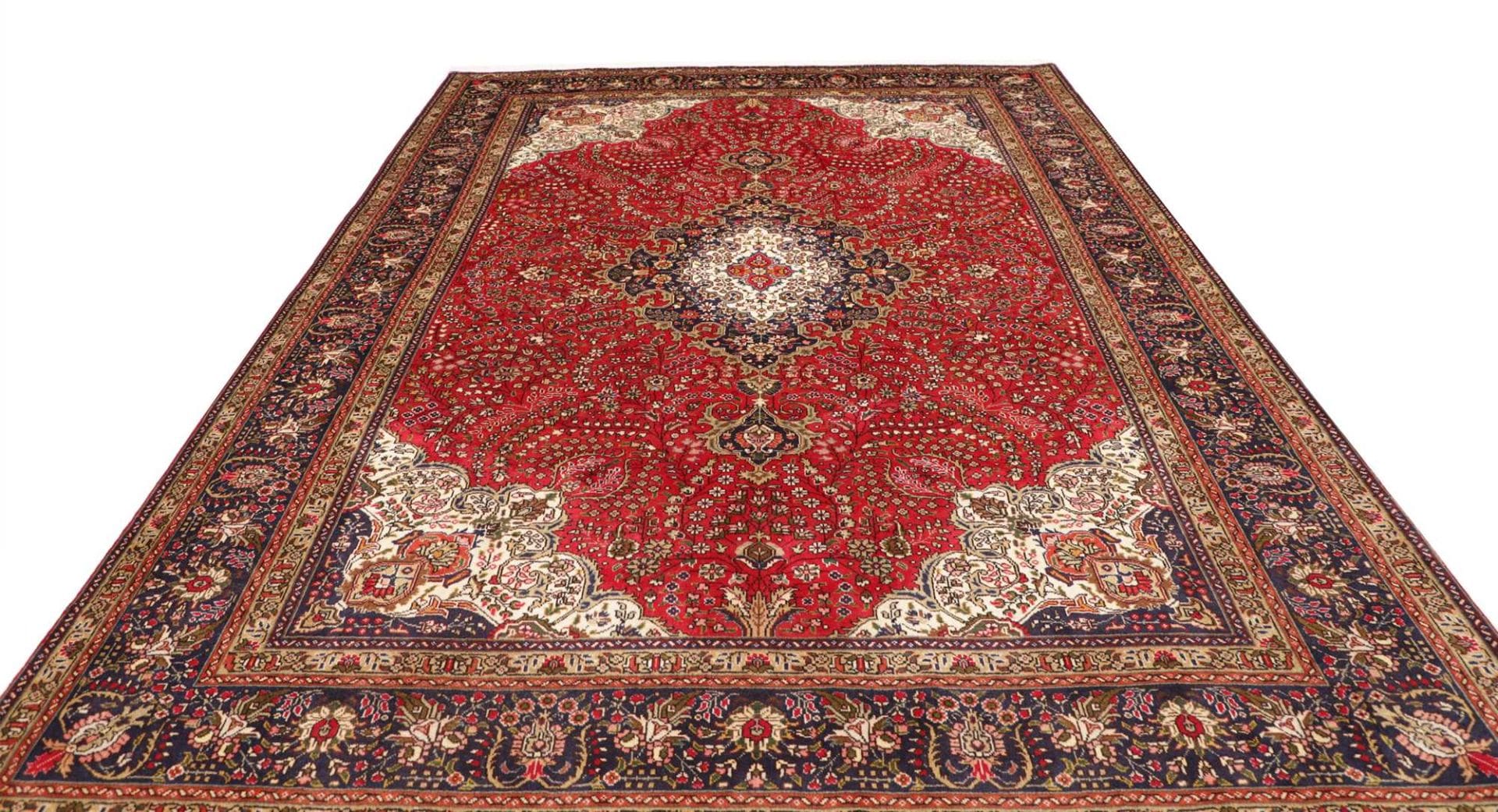 Täbriz Perserteppich aus Iran, 250 × 356 cm
