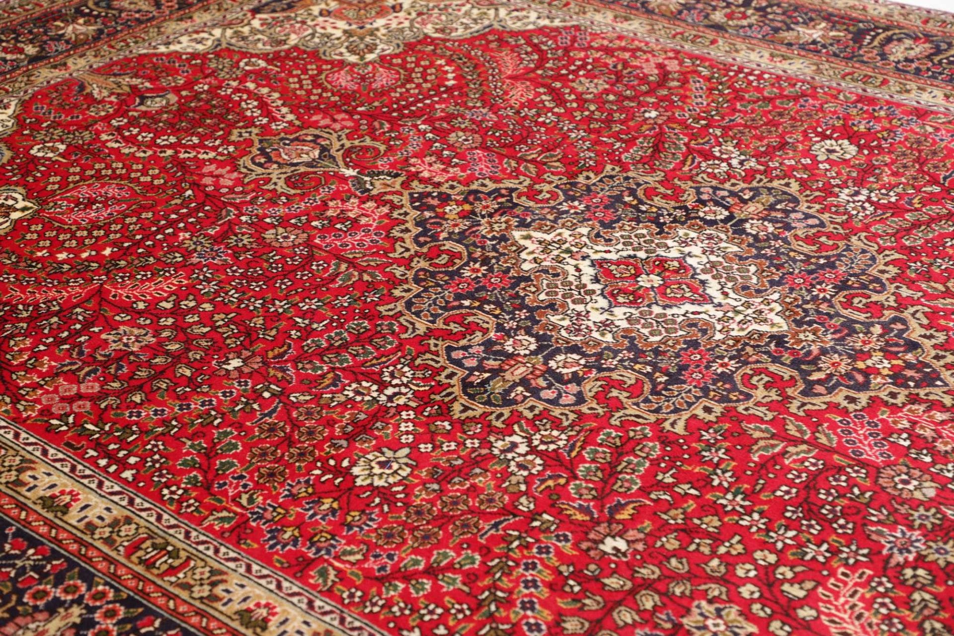 Täbriz Perserteppich 248 × 344 cm aus Wolle, handgeknüpft