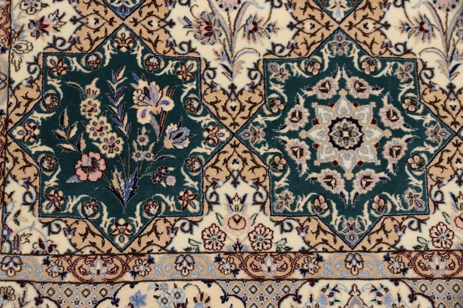 Handgeknüpfter Nain Perserteppich, 200 × 154 cm, Wolle & Seide