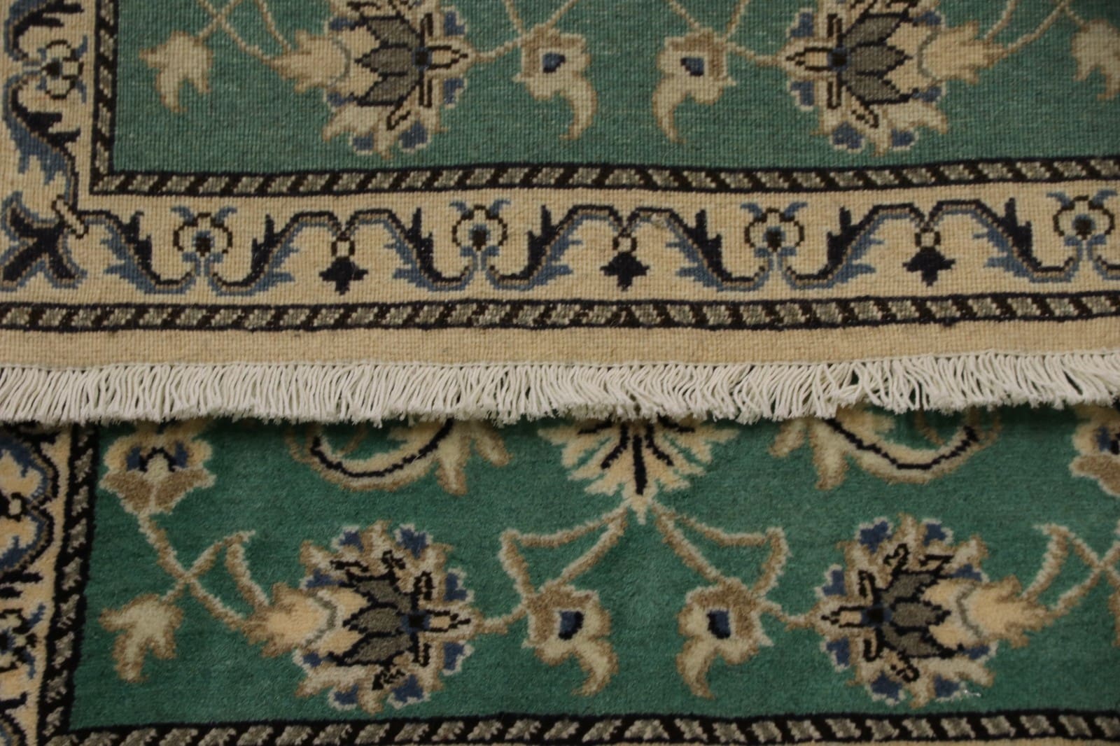 Nain Perserteppich 134 × 68 cm aus Wolle, handgeknüpft