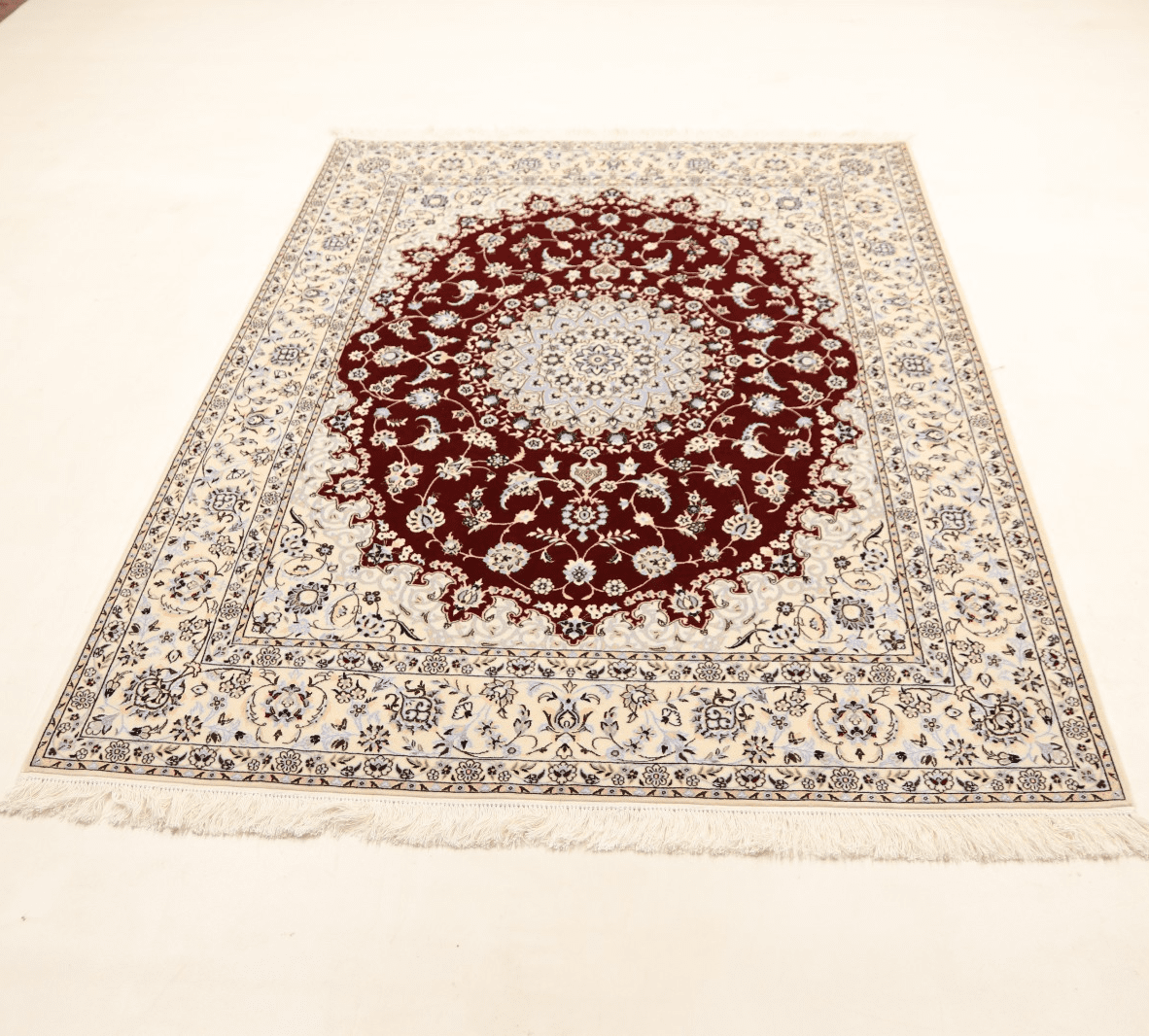 Nain Perserteppich aus Iran, 200 × 158 cm