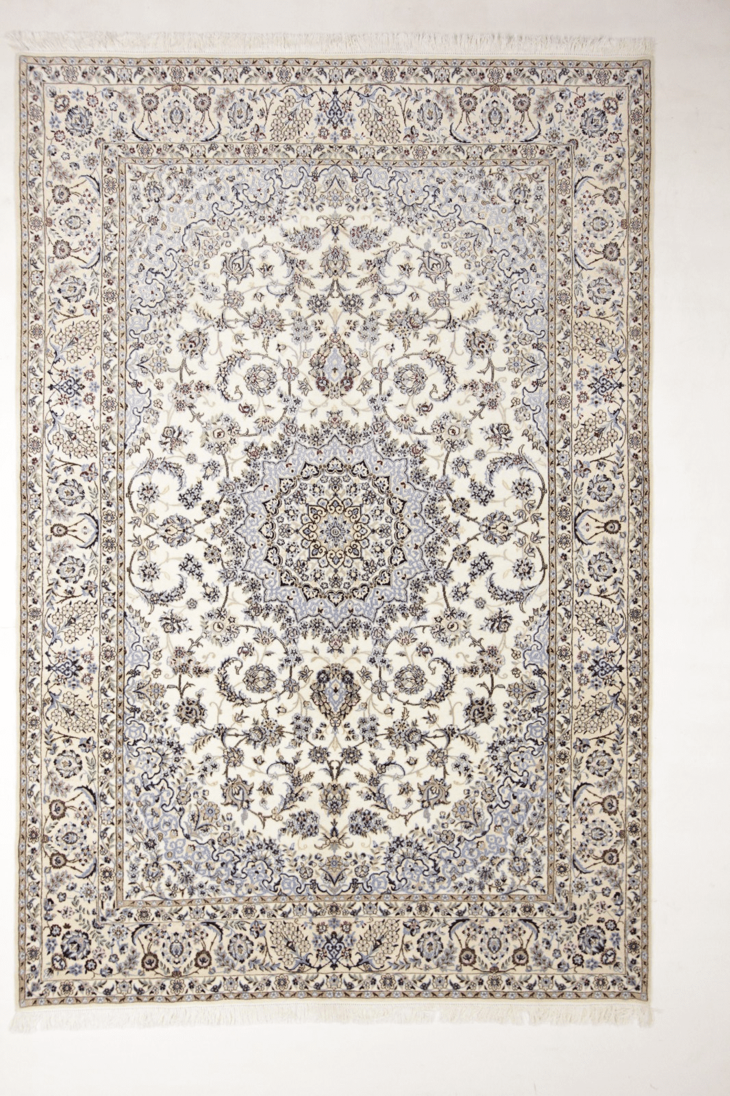 Nain Perserteppich aus Iran, 308 × 207 cm