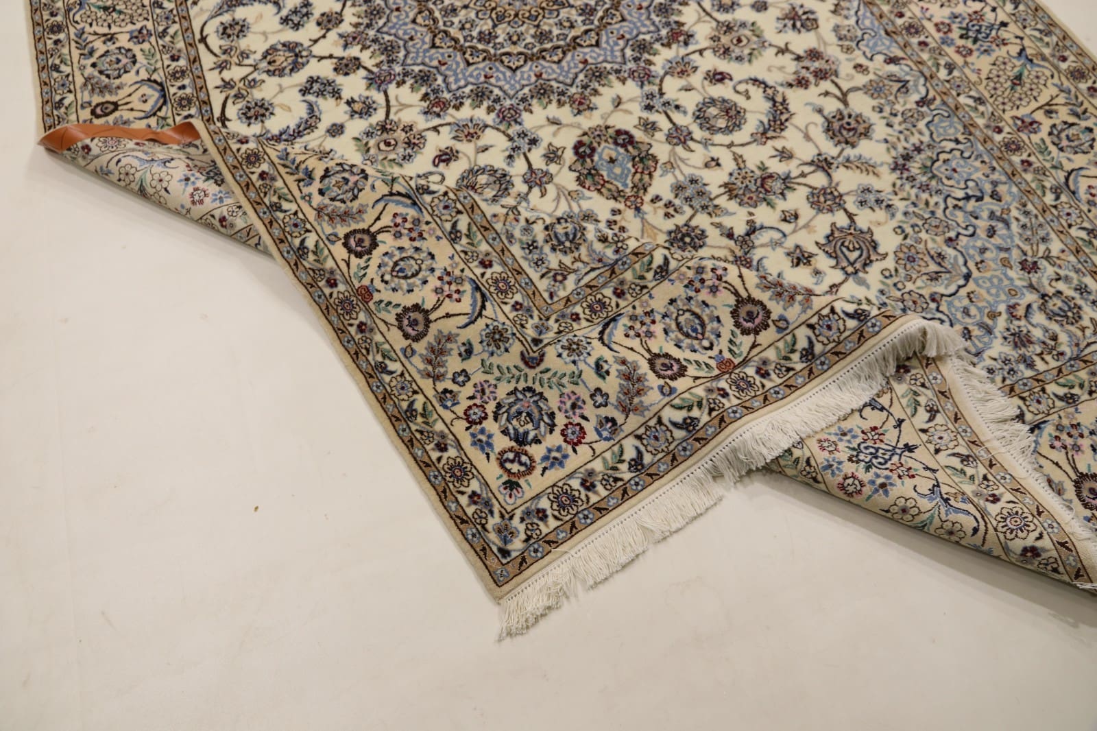 Nain Perserteppich aus Iran, 308 × 207 cm