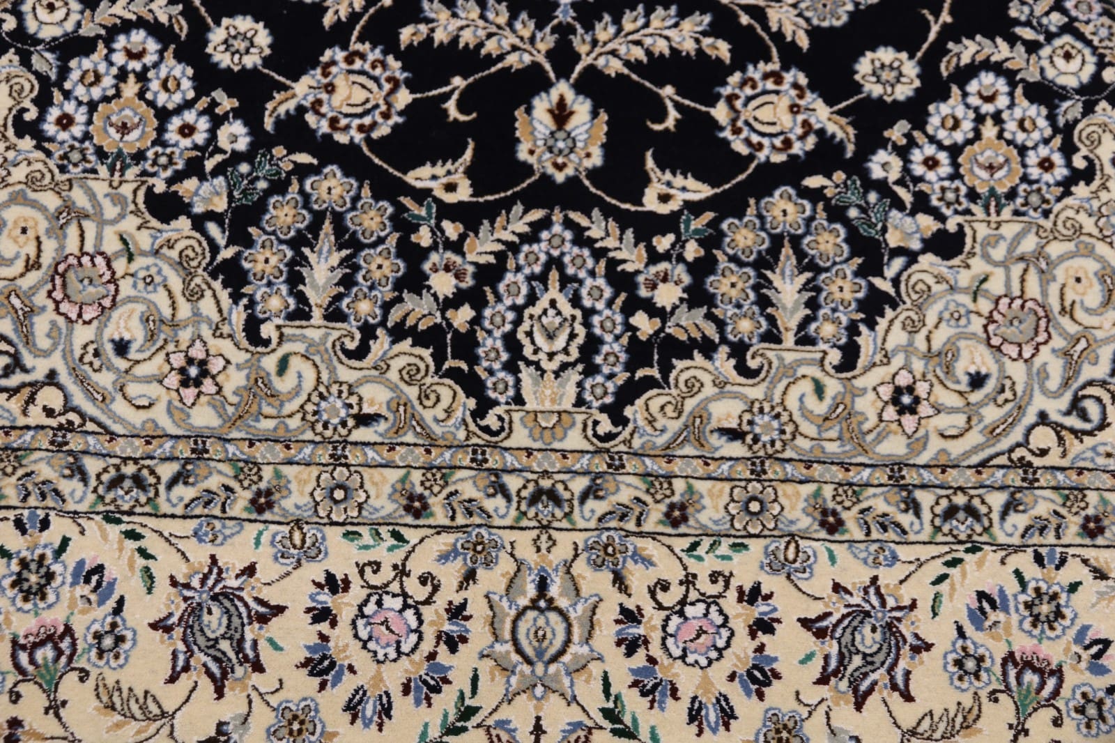 perserteppich-nain-9-la-314-x-203-cm-seide-handgeknupft-2 Handgeknüpfter Nain Perserteppich, 312 × 202 cm, Wolle & Seide