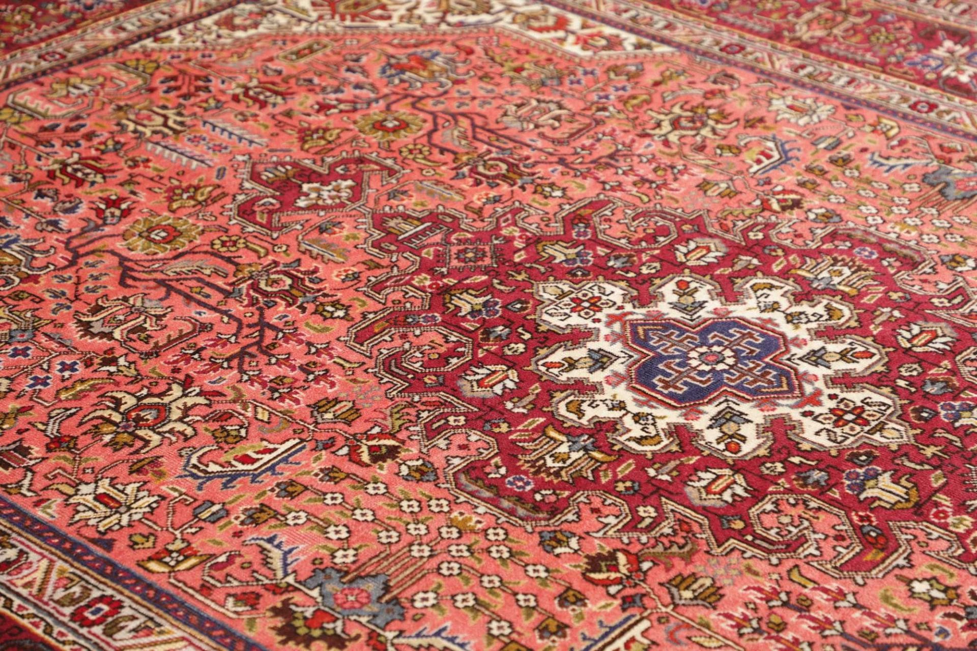 Täbriz Perserteppich aus Iran, 203 × 295 cm