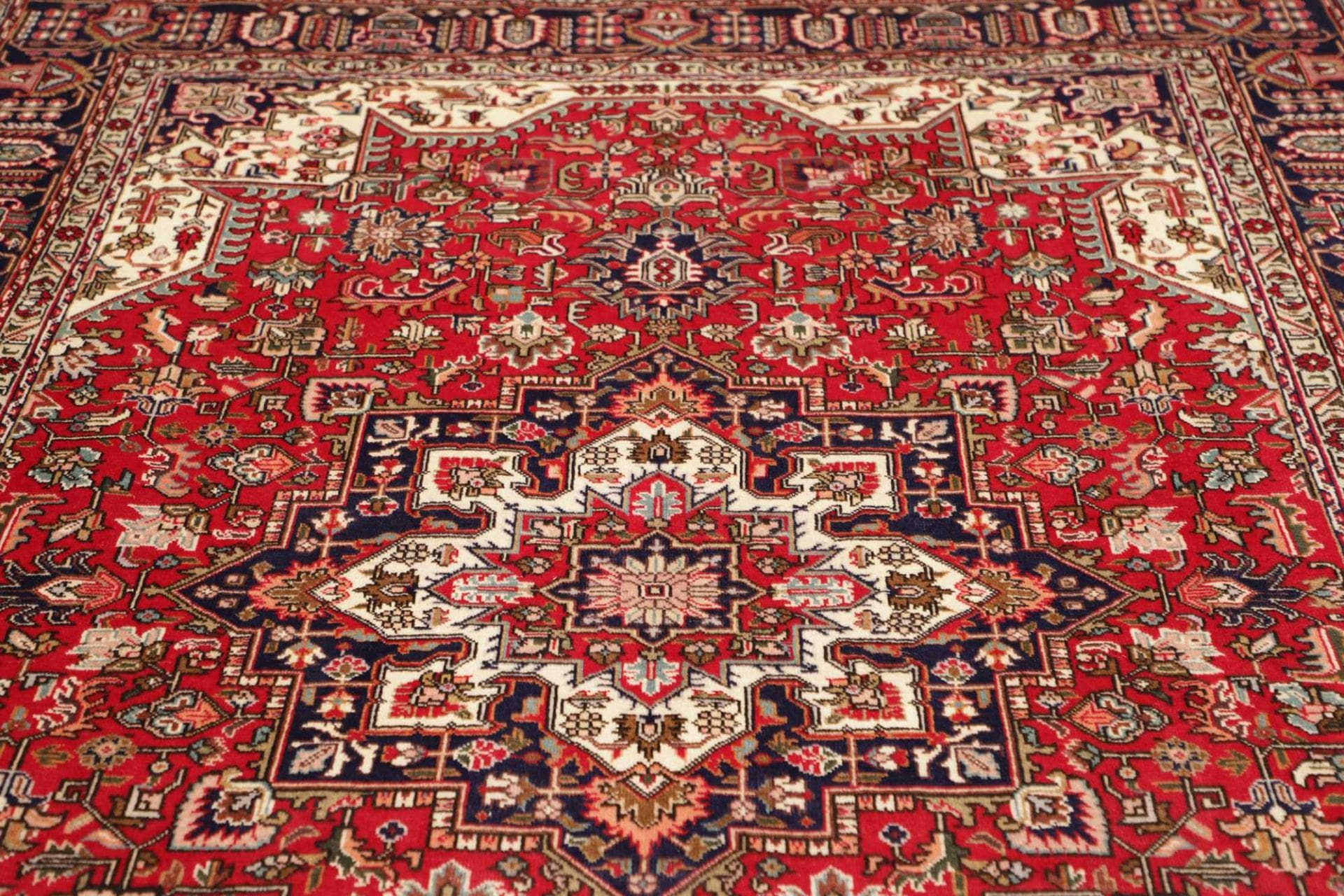 Handgeknüpfter Täbriz Perserteppich 203 × 293 cm