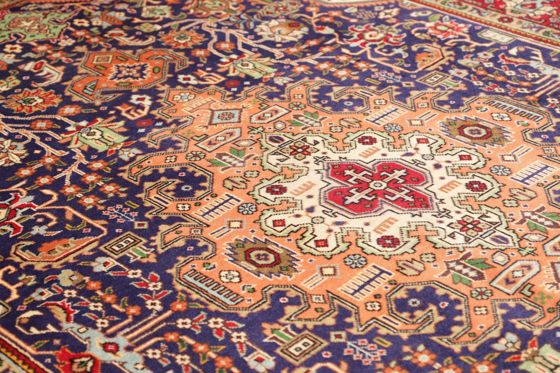 Täbriz Perserteppich 207 × 299 cm aus Wolle, handgeknüpft
