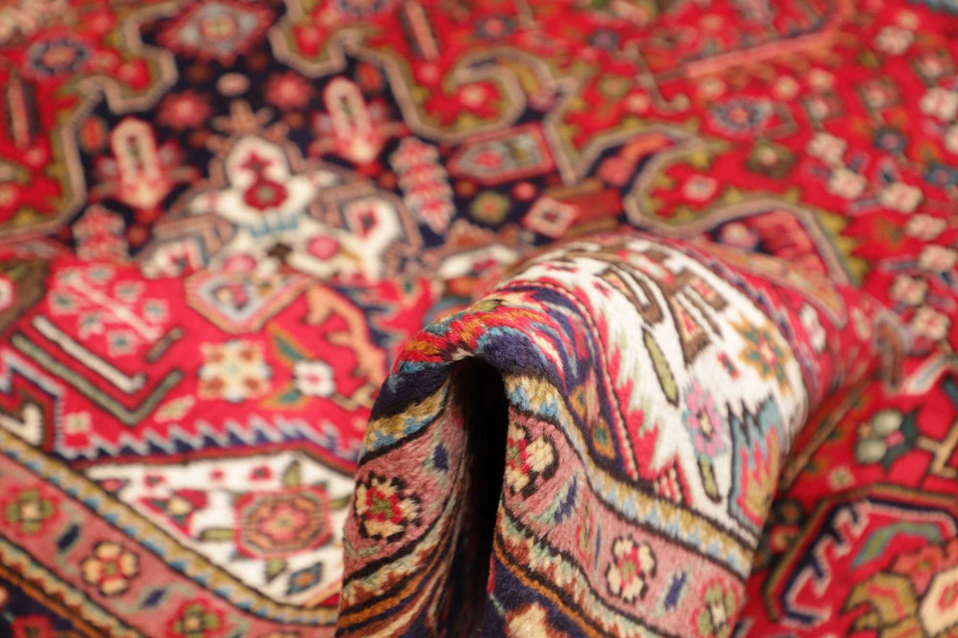 Täbriz Perserteppich aus Iran, 208 × 286 cm