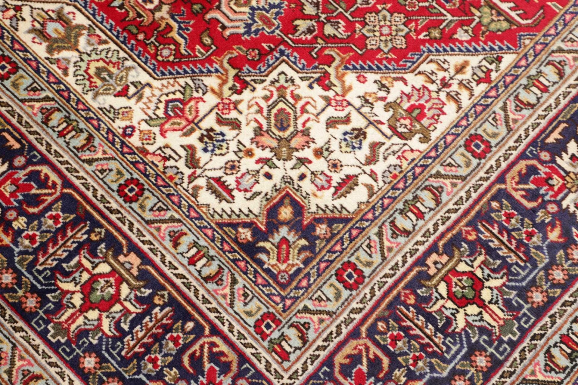 Täbriz Perserteppich 205 × 301 cm aus Wolle, handgeknüpft