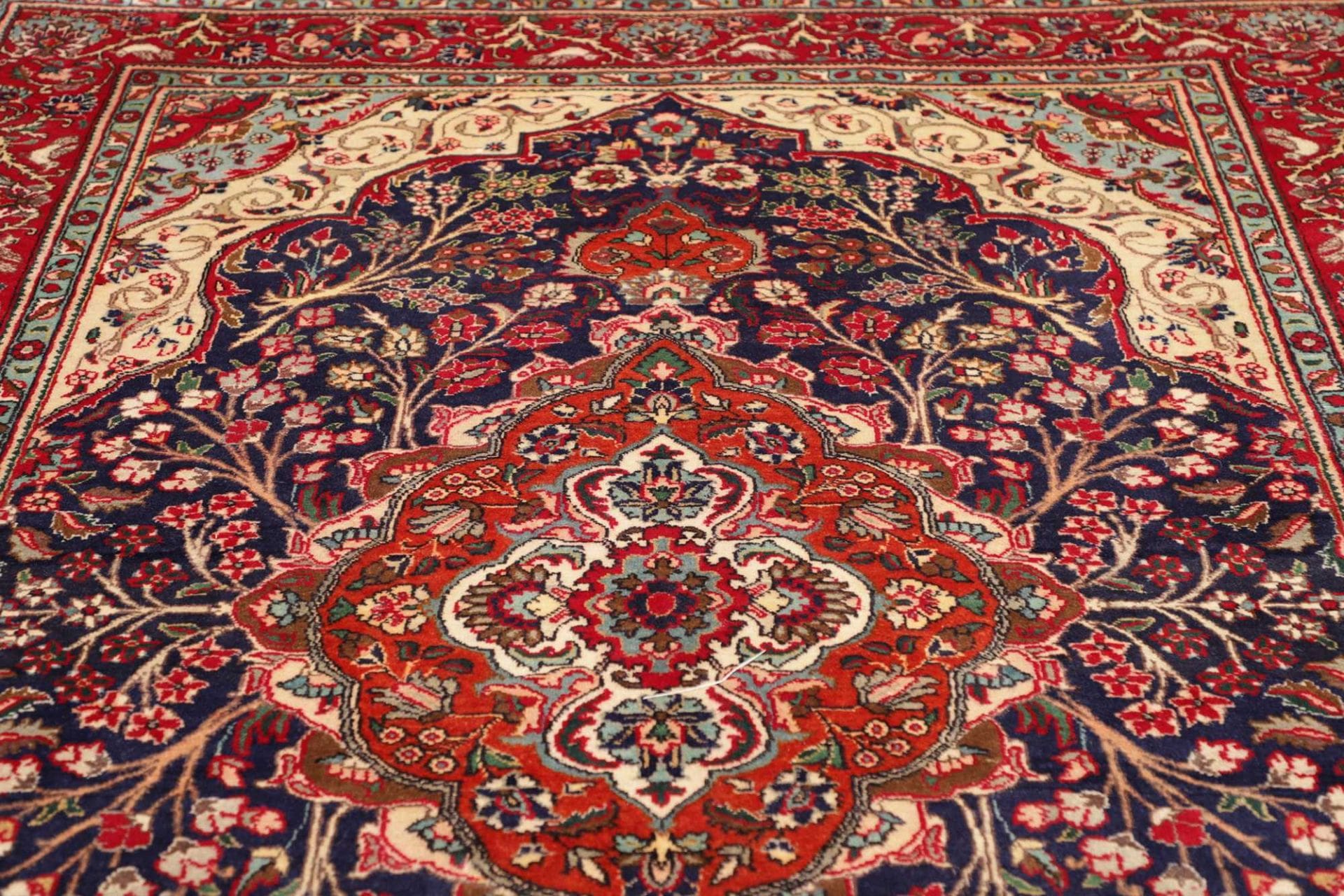 Täbriz Perserteppich 203 × 301 cm aus Wolle, handgeknüpft